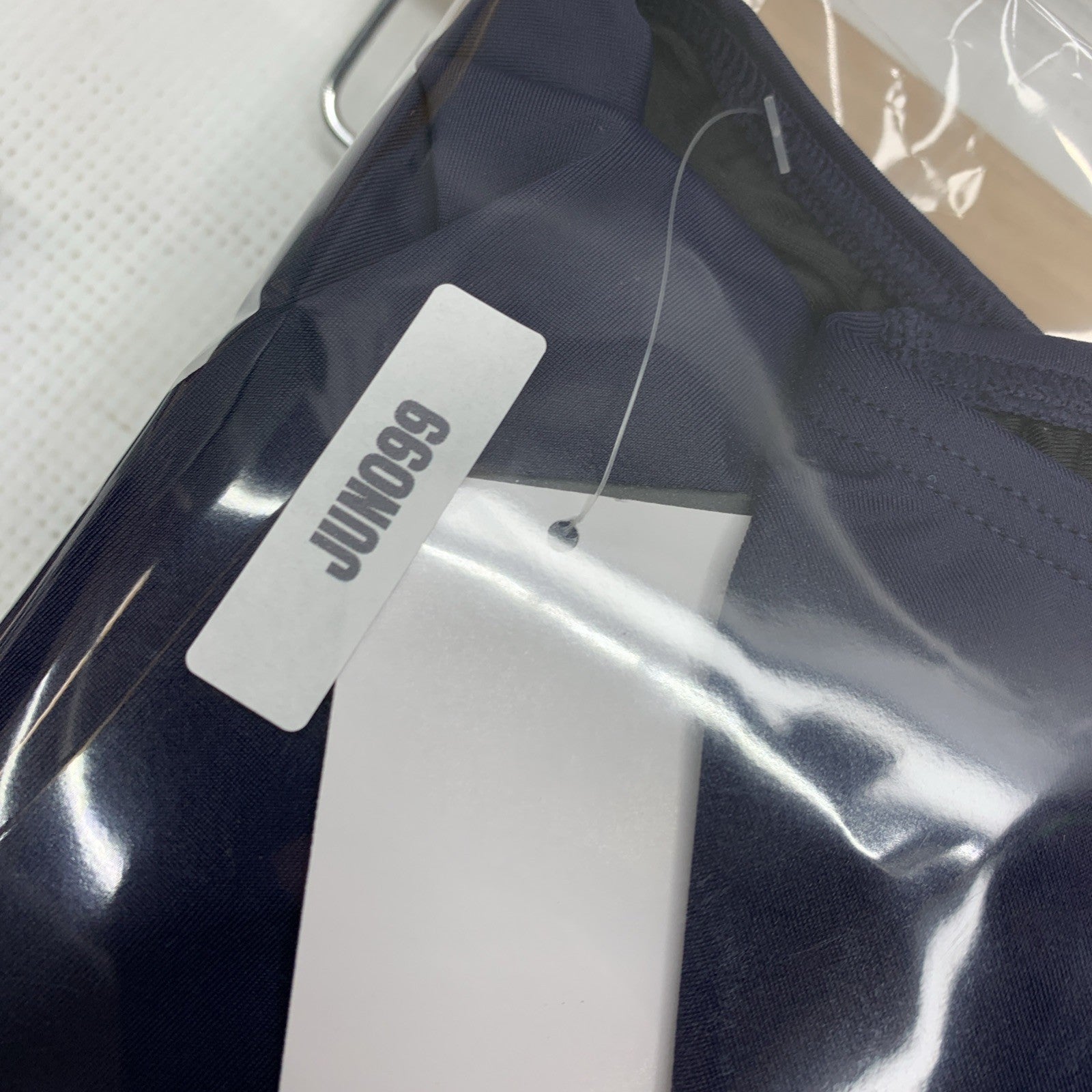 TYR MSO1A Womens Sport Wide Straps Solid X-back One Piece Swimsuit Navy Size 32