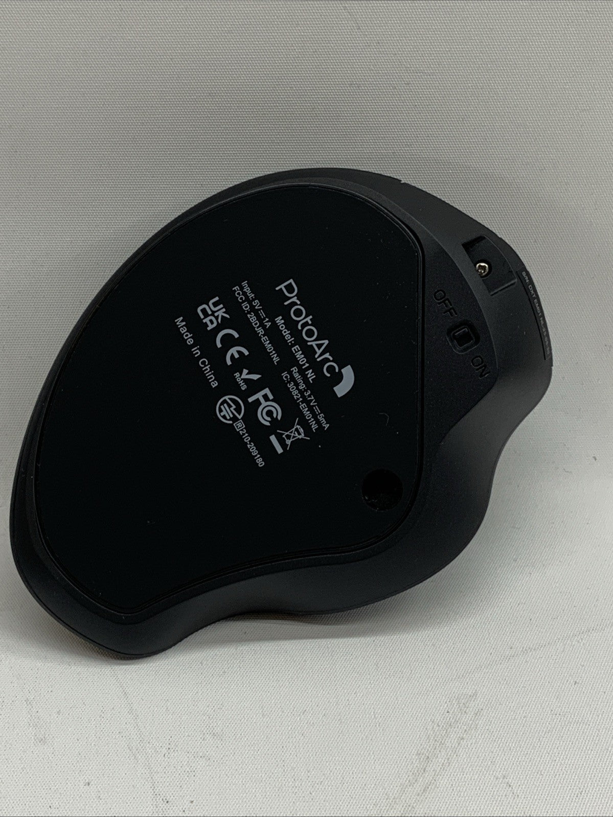 ProtoArc EM01 NL Ergonomic Bluetooth Wireless Trackball Mouse Rollerball Thumb