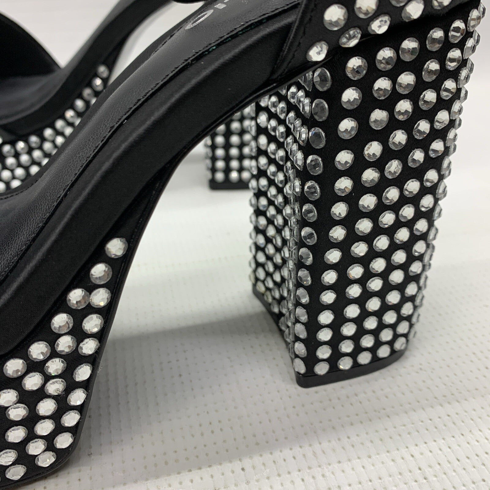 D'Amelio Brands Mayvinaa Platform Sandal Size 8 Black Crystal Satin Block Heel