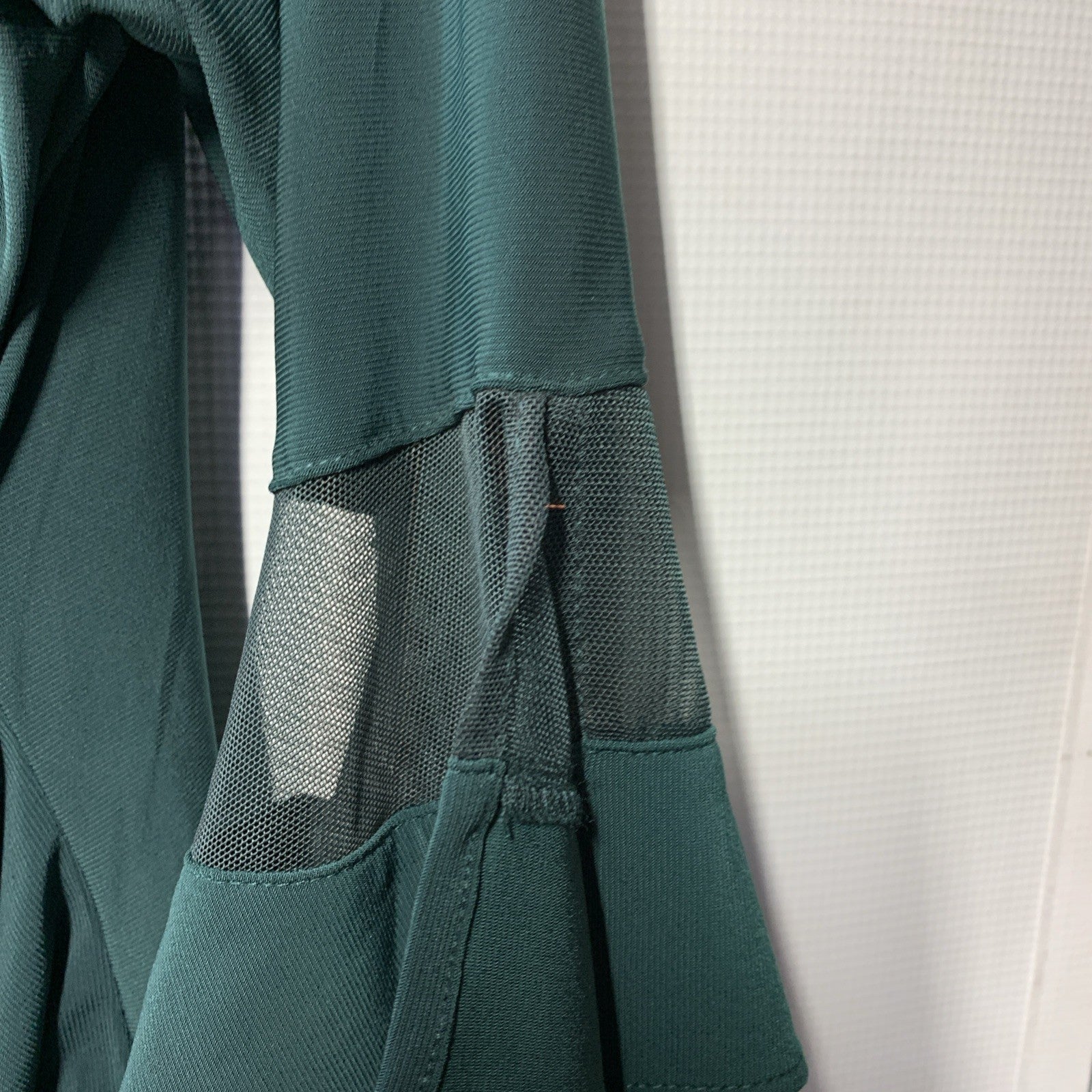 R&M Richards Green Dress Cocktail Party Wedding Business Size 16 Long Sleeve