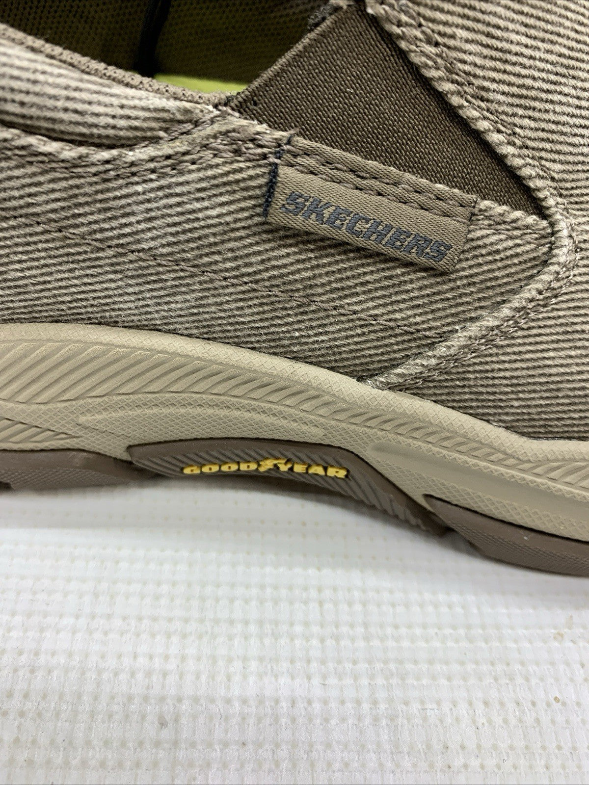 Skechers Respected-Fallston Slip-Ons Men's Size 8.5 Canvas Goodyear Grip Taupe