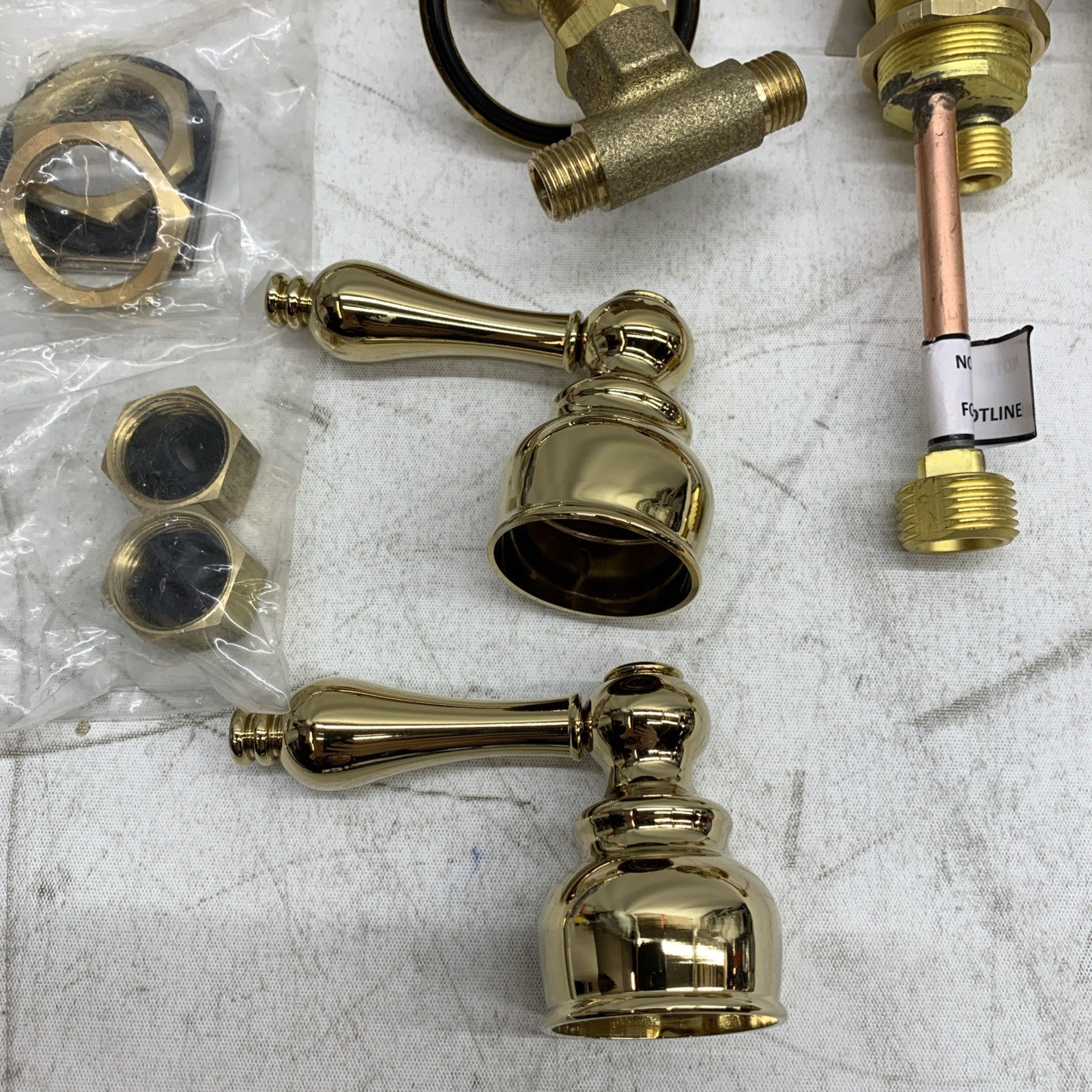 Kingston Brass KB972AL Victorian Widespread Lavatory Faucet w/Metal lever handle