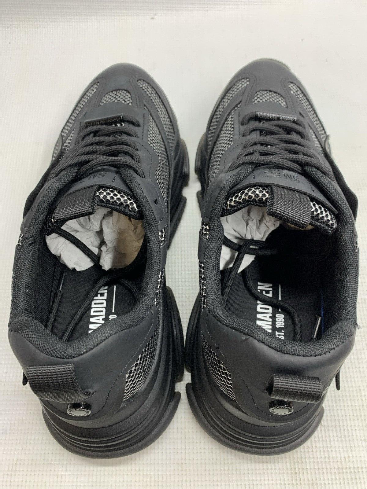 Steve Madden Mens Possession Platform Sneaker 10.5M Black Sliver Mesh Lace-up