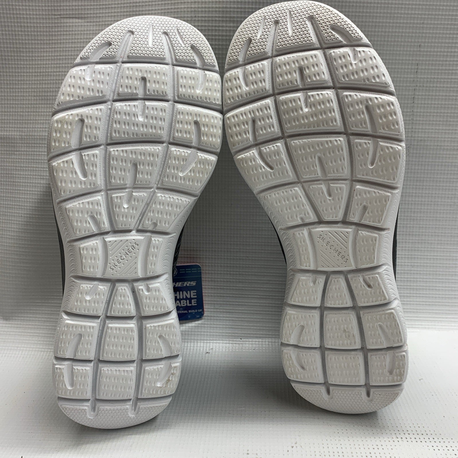 Skechers Women's Summits Dazzling Haze Slip-Ins Size 8.5 Black Low-top 1499378W