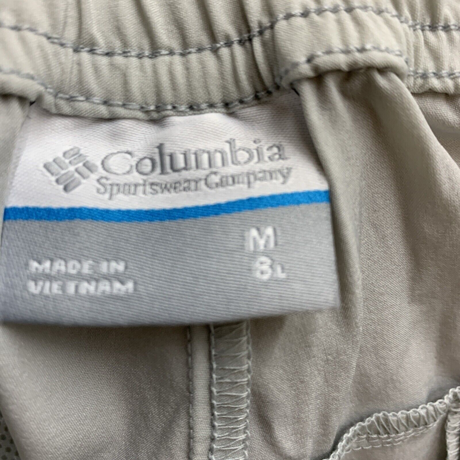 Columbia Mens Permit III Shorts Gray Size Medium with Hand, Back, Cargo Pockets