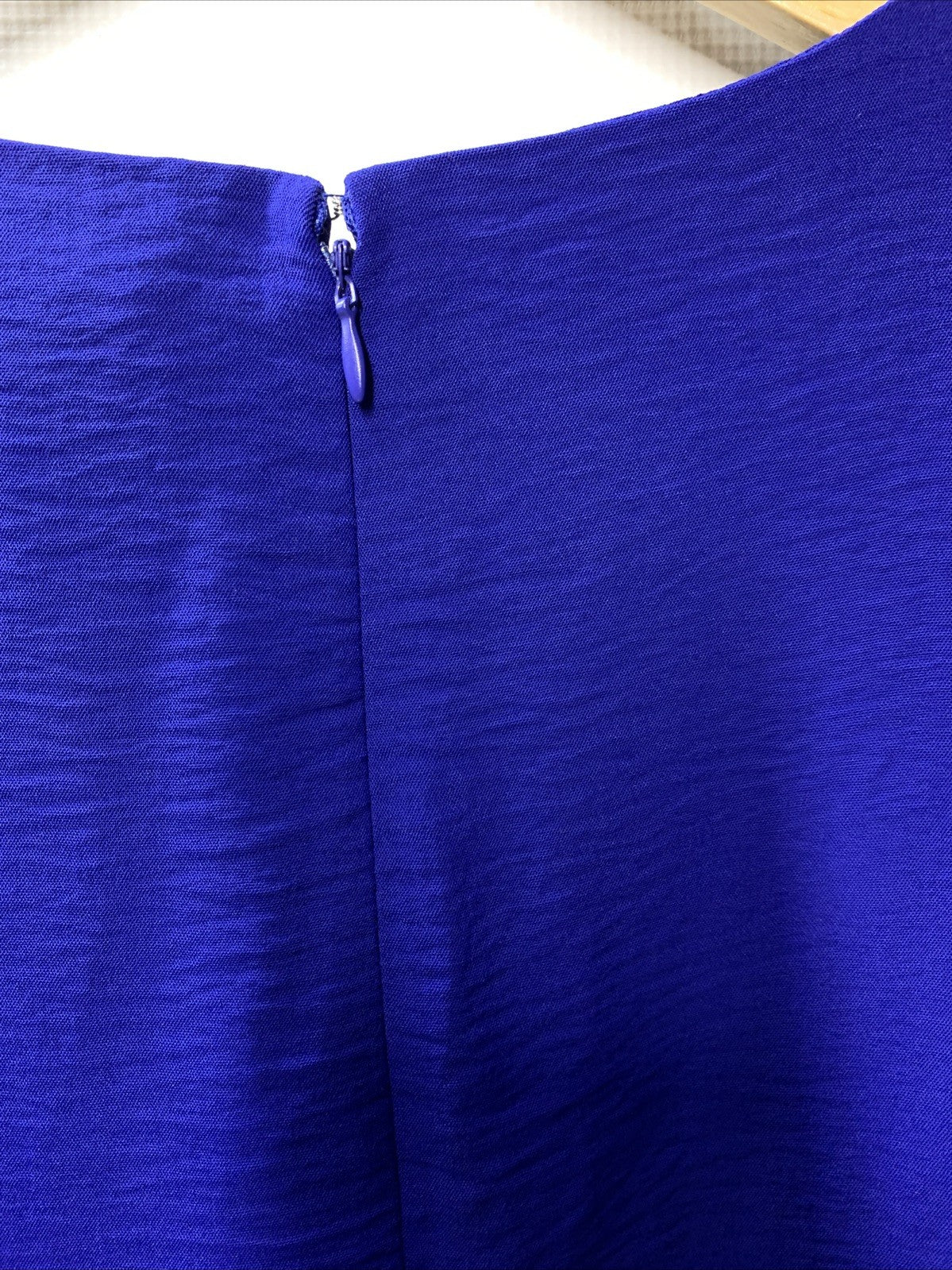 DKNY Shift Midi Dress Ruffle Short Flutter Sleeve Royal Blue SZ 2 Flowy DD1A759A