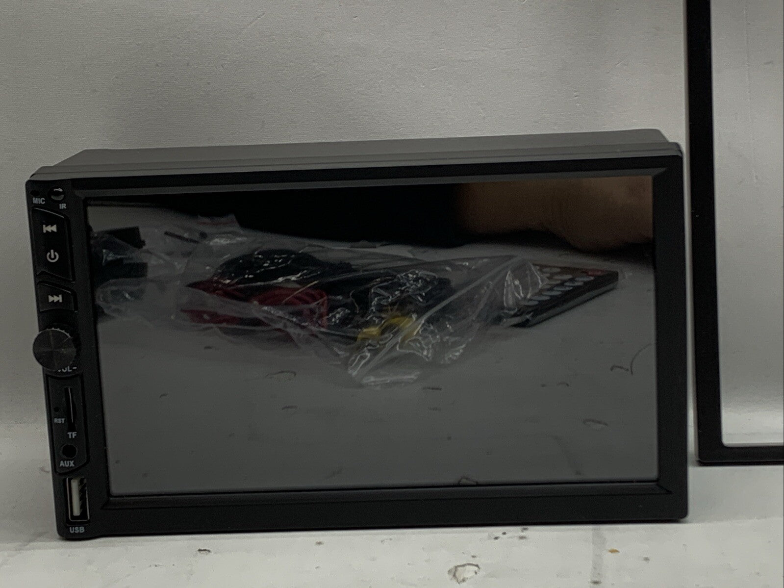 Wireless 7 inch Double Din Car Stereo with Apple Carplay Car Bluetooth FM Car Ra