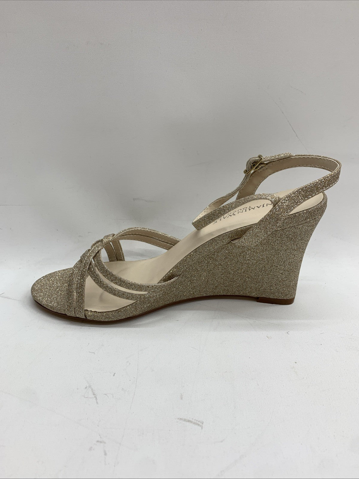 Touch Ups Buffy Women's Wedge Heel Classic Sandal 4243M Size 7M Buckle Champagne