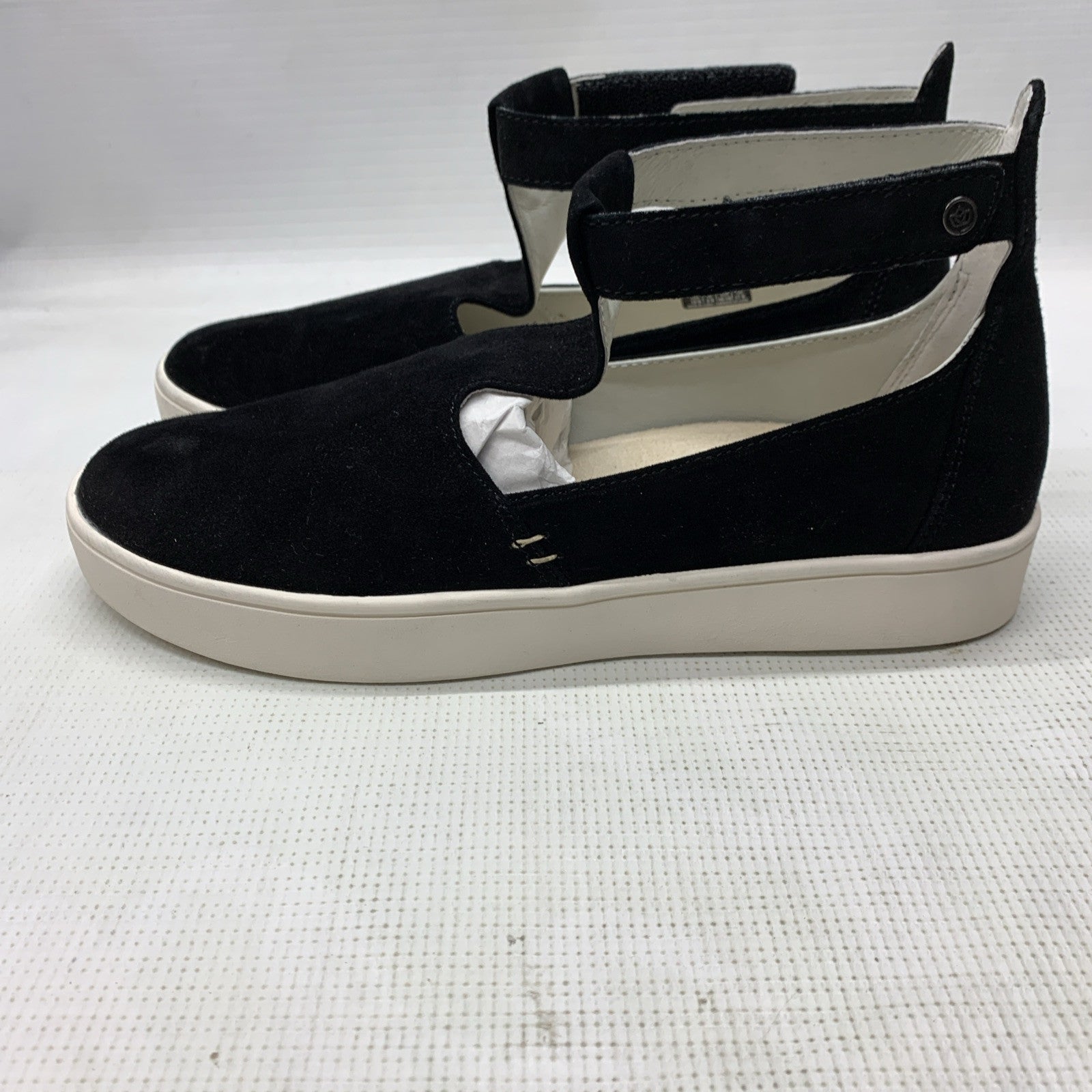 Spenco Indigo Fashion Sneaker Classic Shoe Black Size 10B Adjustable Ankle Strap