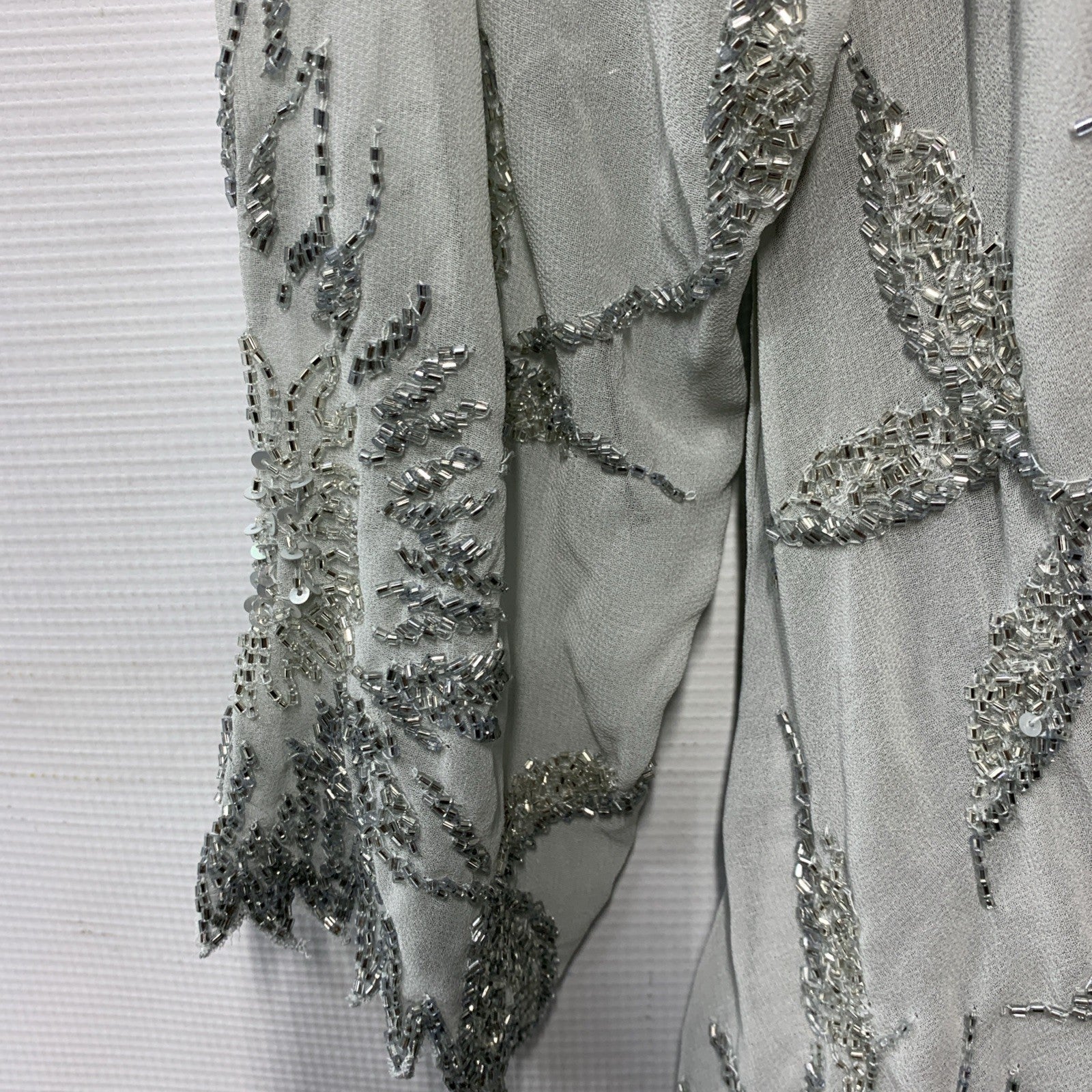J Kara Women's Scoop Neck 3/4 Sleeve Beaded Top Long Evening Dress, Size 12 Gray