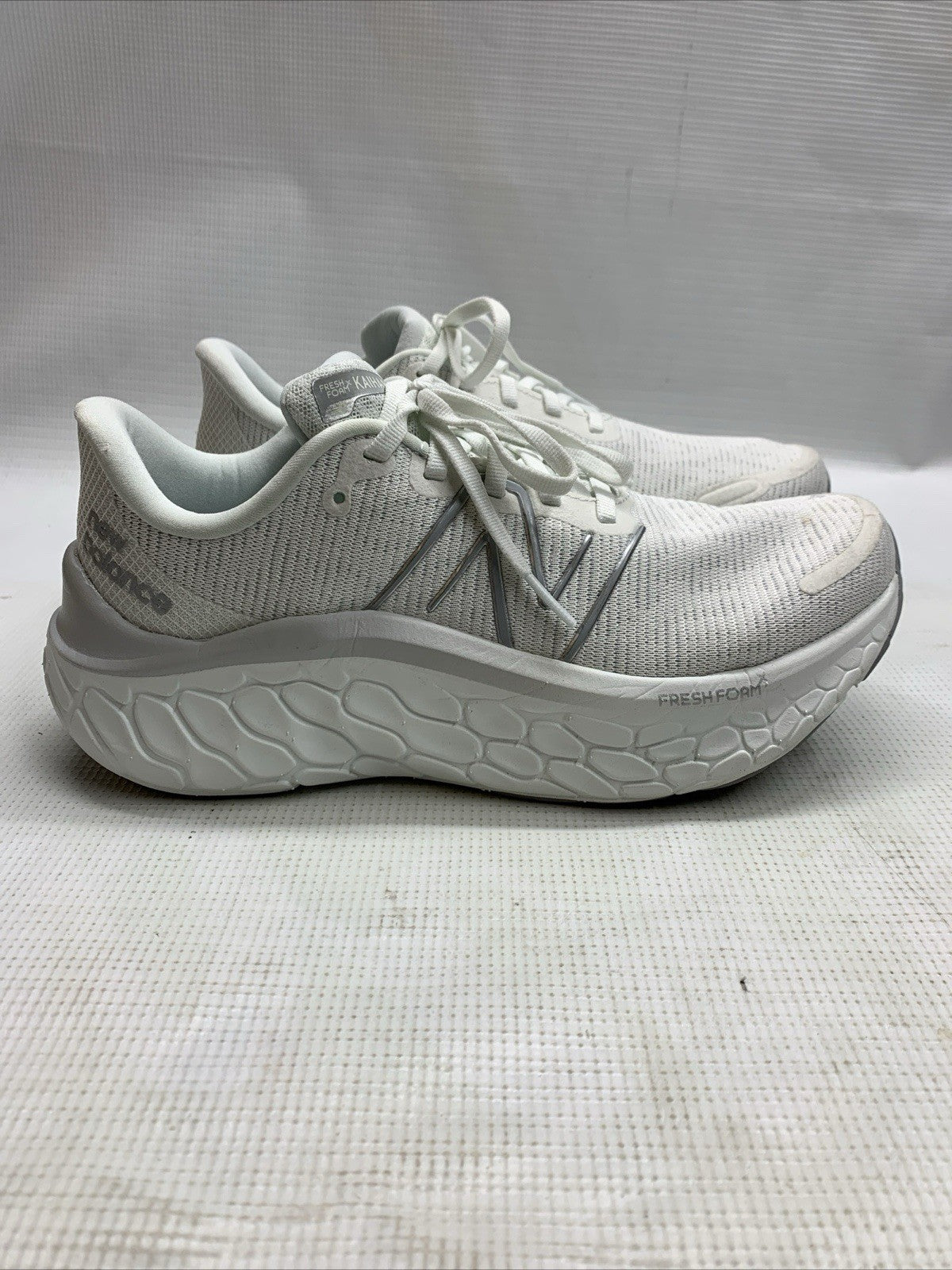 New Balance Fresh Foam X 860v14 Athletic Shoes Women’s White 8 Lace-up W860T14