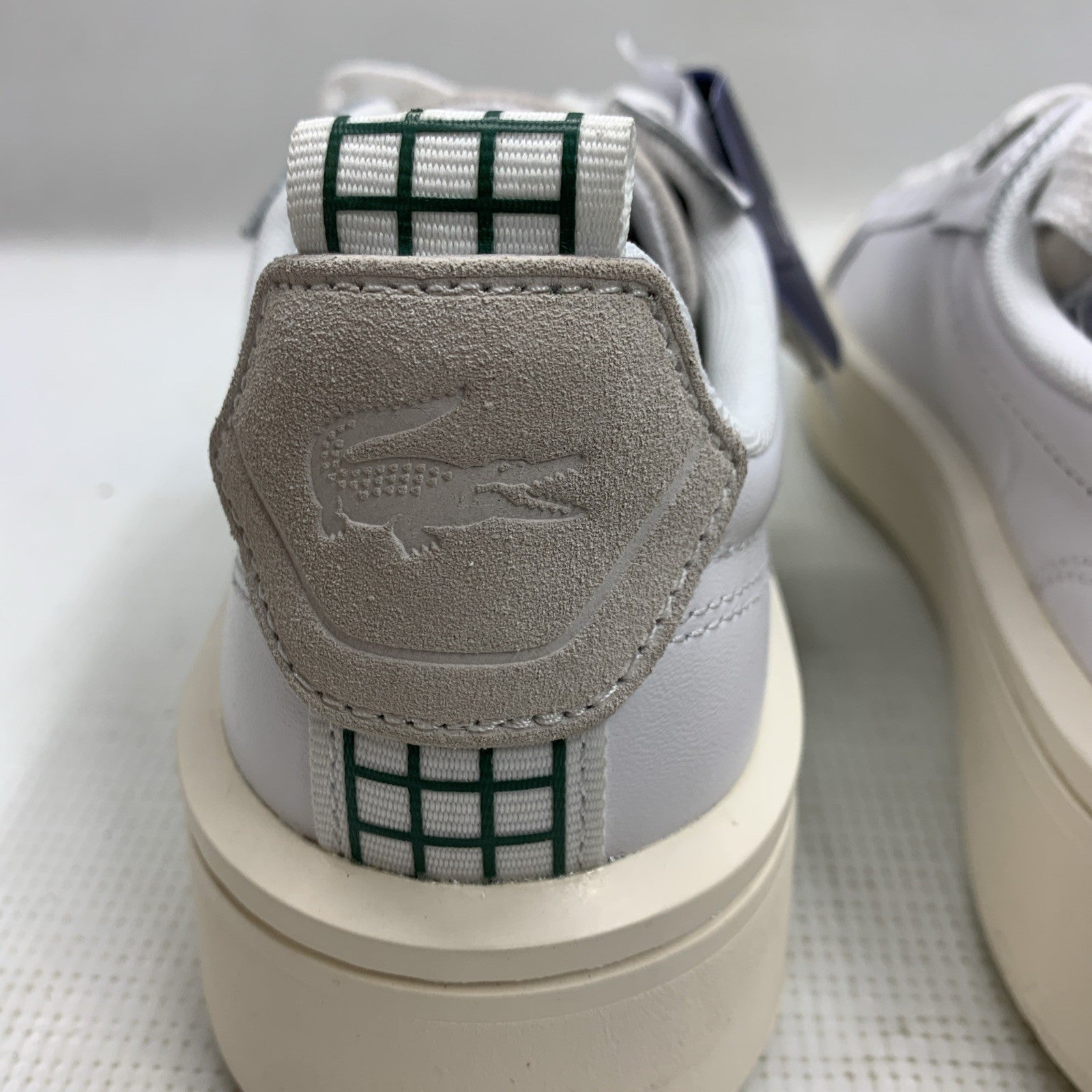 Lacoste Women's Carnaby Platfrom Sneaker White/Off White Lace-up Shoes Size 8.5