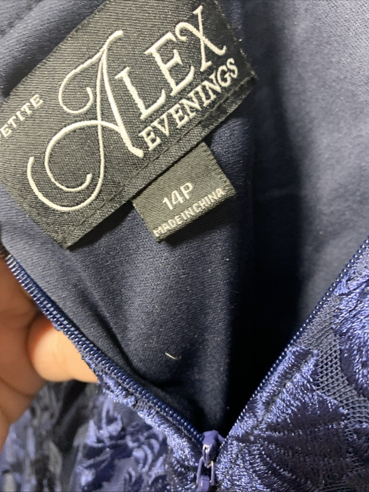 Alex Evenings Women's Dress Embroidered Detail Wedding Cocktail Party Size 14P