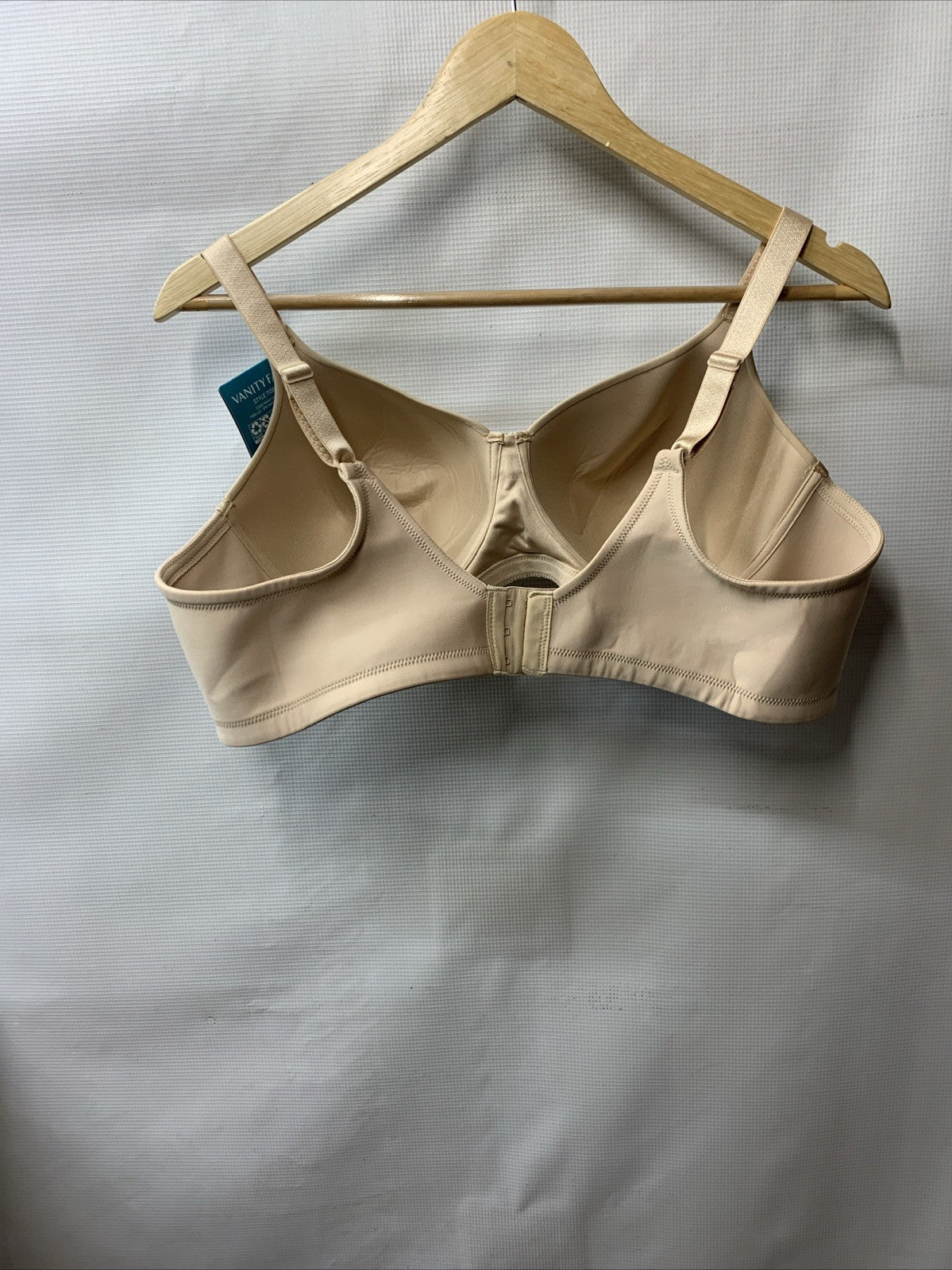 Vanity Fair Women's Beauty Back Smoother Full Figure Wirefree Bra 71380 Size 44B