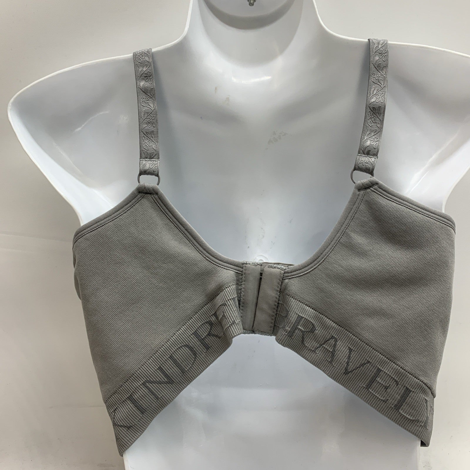 Kindred Bravely Gray Hands Free Pumping & Nursing Sports Bra Size XL Seamless