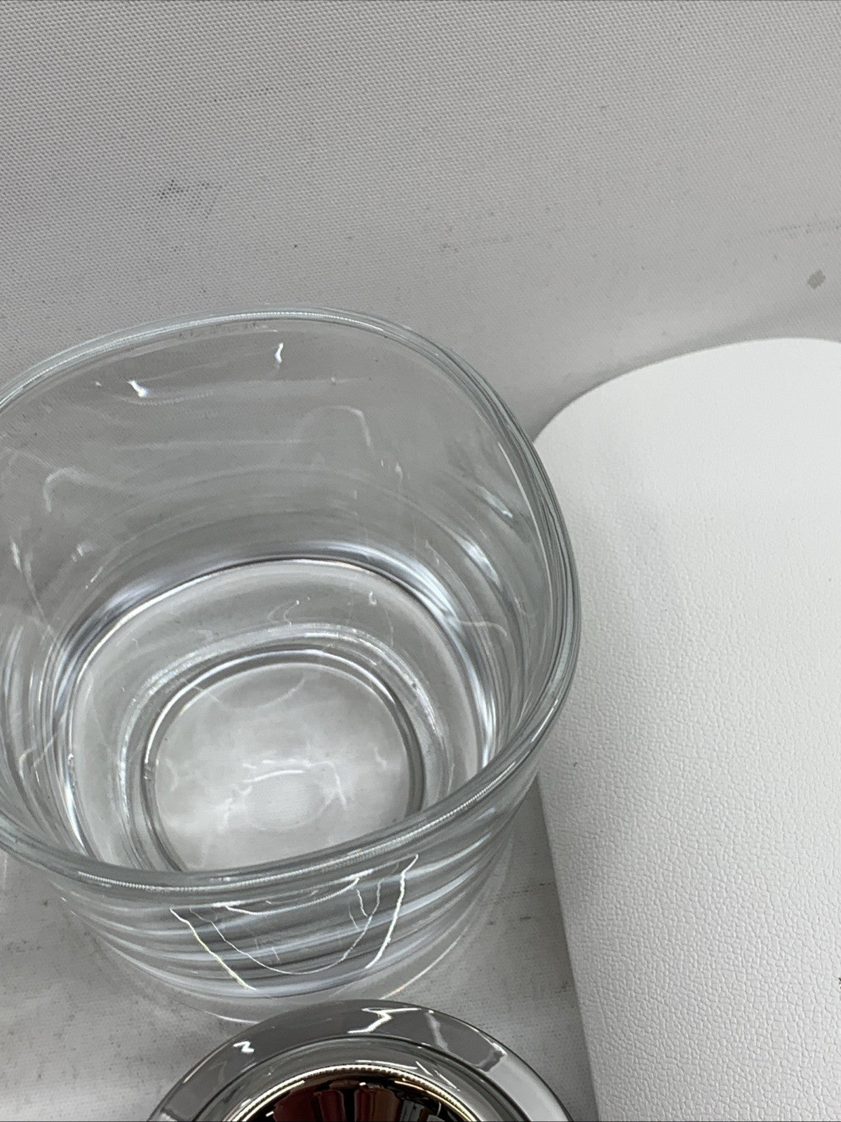 Philips Sonicare DiamondClean Travel Charging Case, Silver Base And Cups 2 Pack