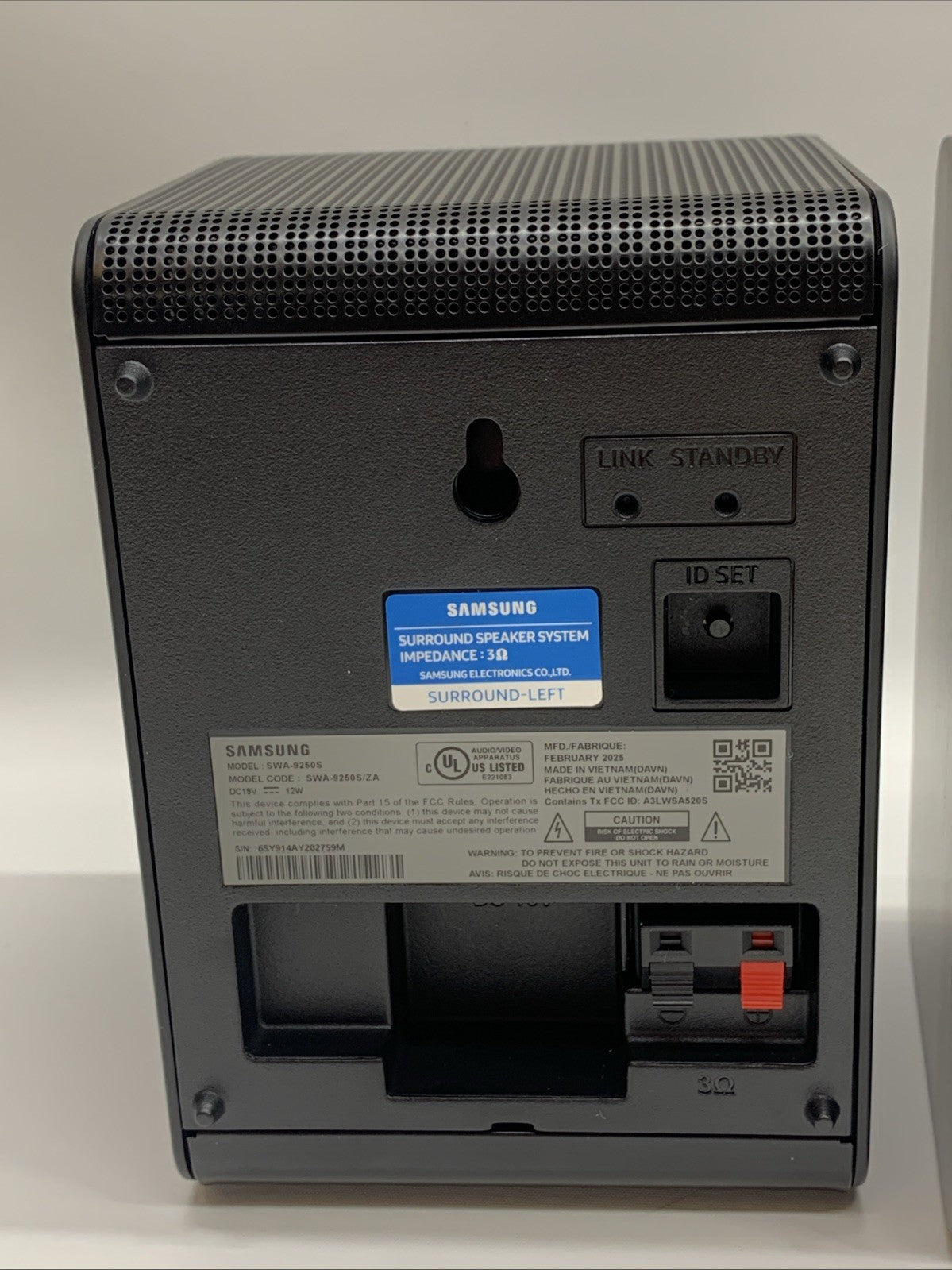 Samsung 9250S 2 Ch Wireless Rear Surround Speaker System Kit (SWA-9250S/ZA)