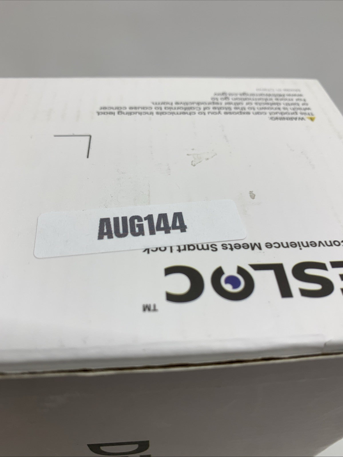 Desloc C110 Keyless Entry Fingerprint Smart Lock with Lever Set/Smart Screen