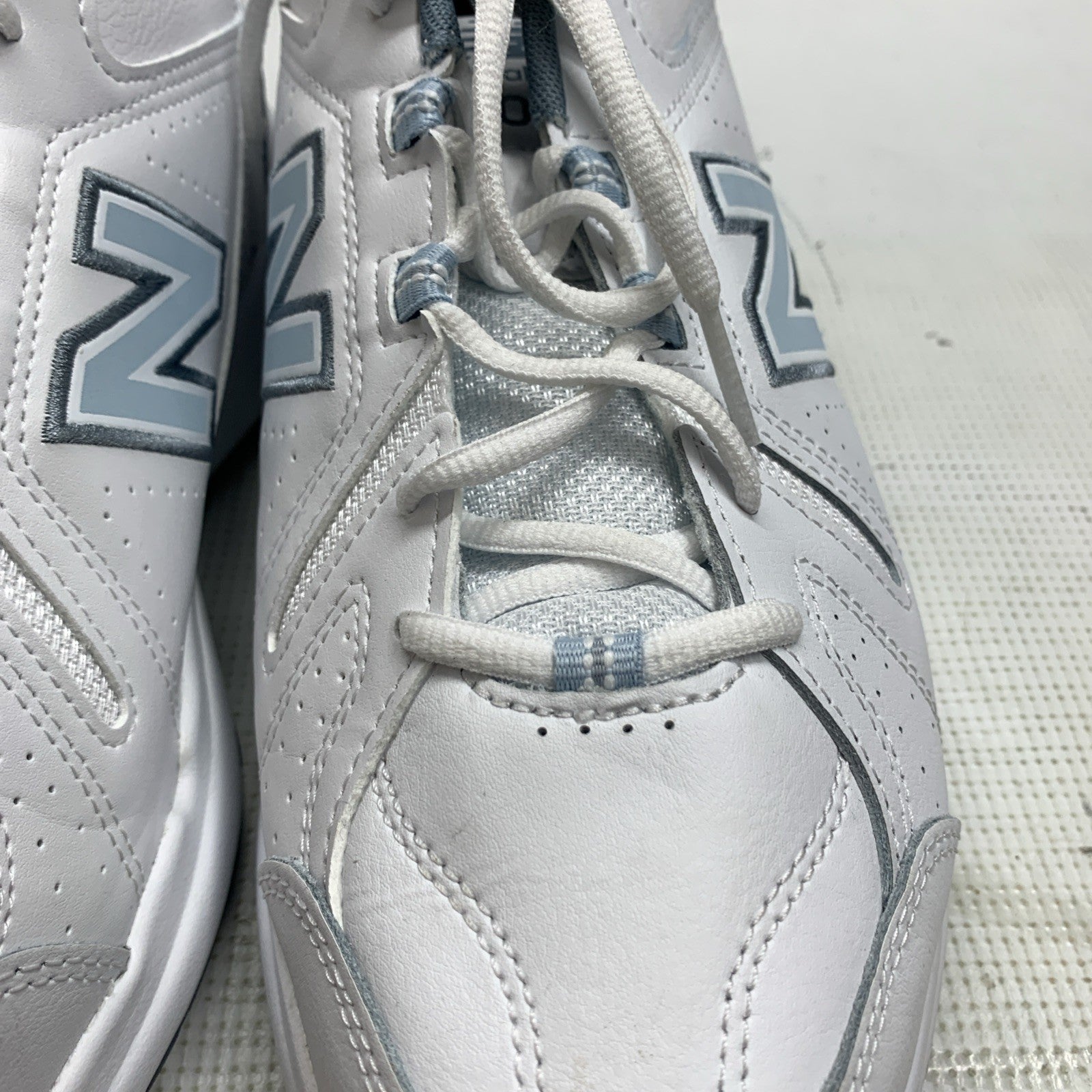 New Balance 608 V5 Womens 10.5 Men's 9 Walking Shoes White Blue Casual Sneakers