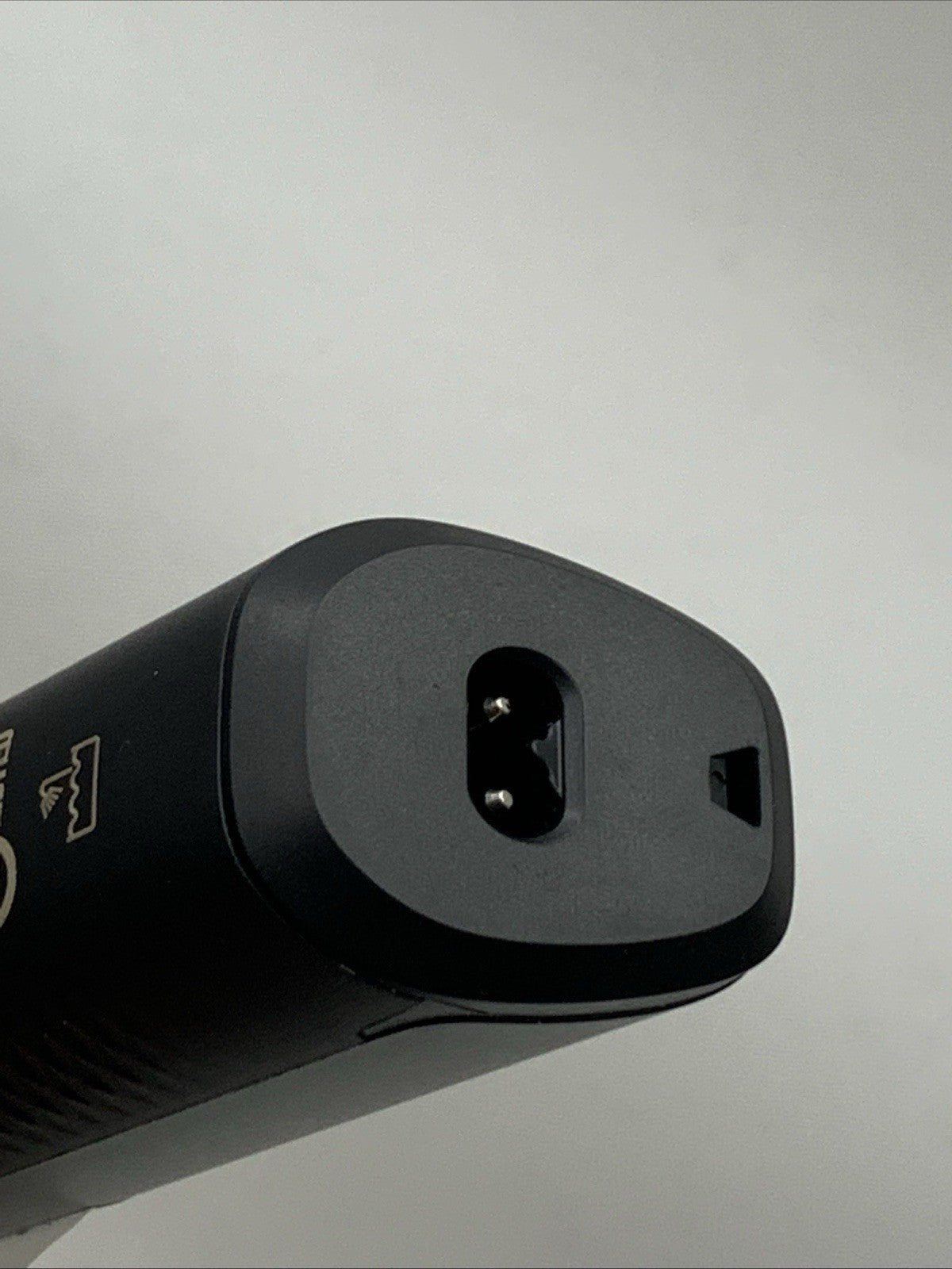 Philips Norelco Oneblade Pro-Face and Trimmer and Shaver-QP6530/90 50/60hz Used