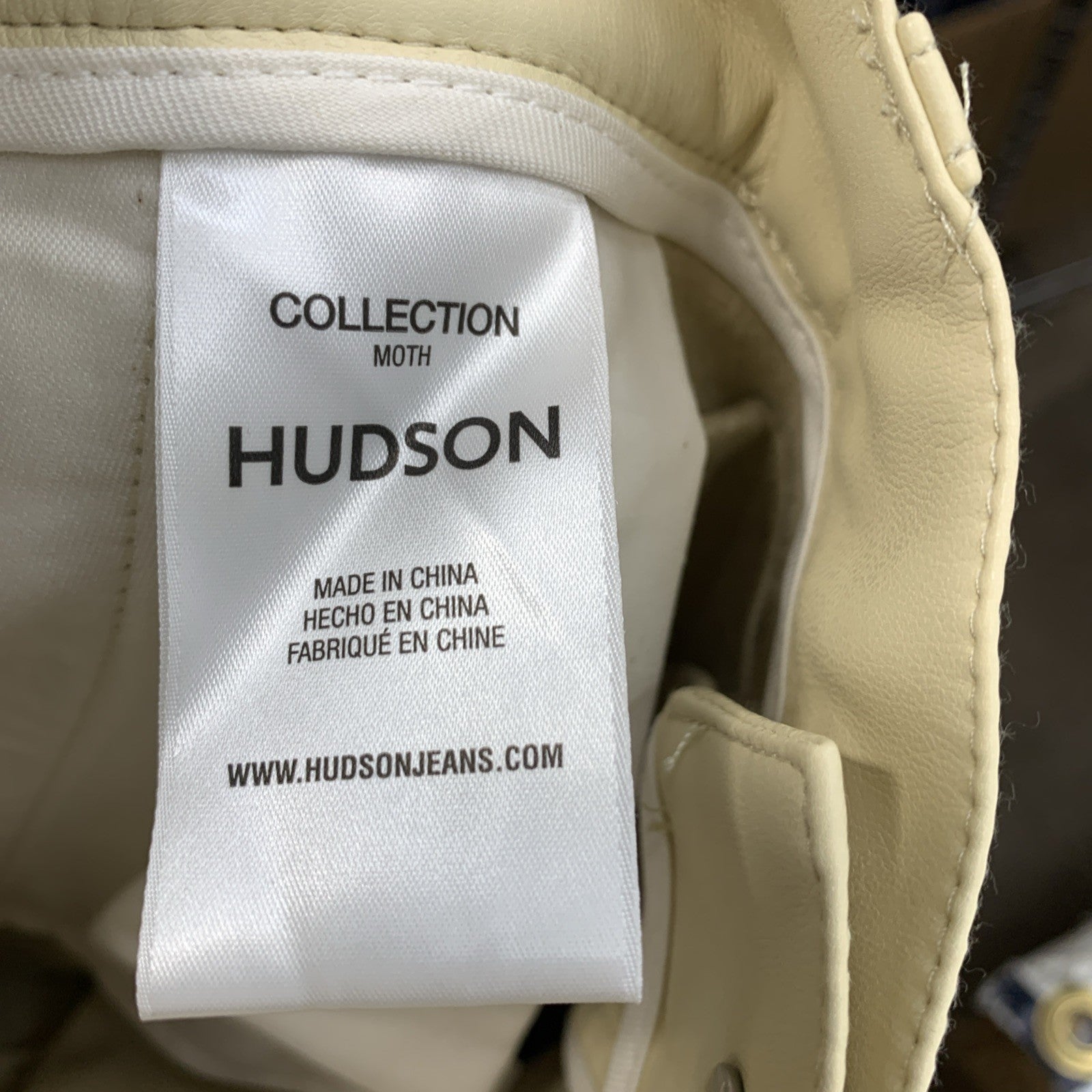 HUDSON Women's Mid Rise Pleated Short Size 33 Moth Collection with Pockets