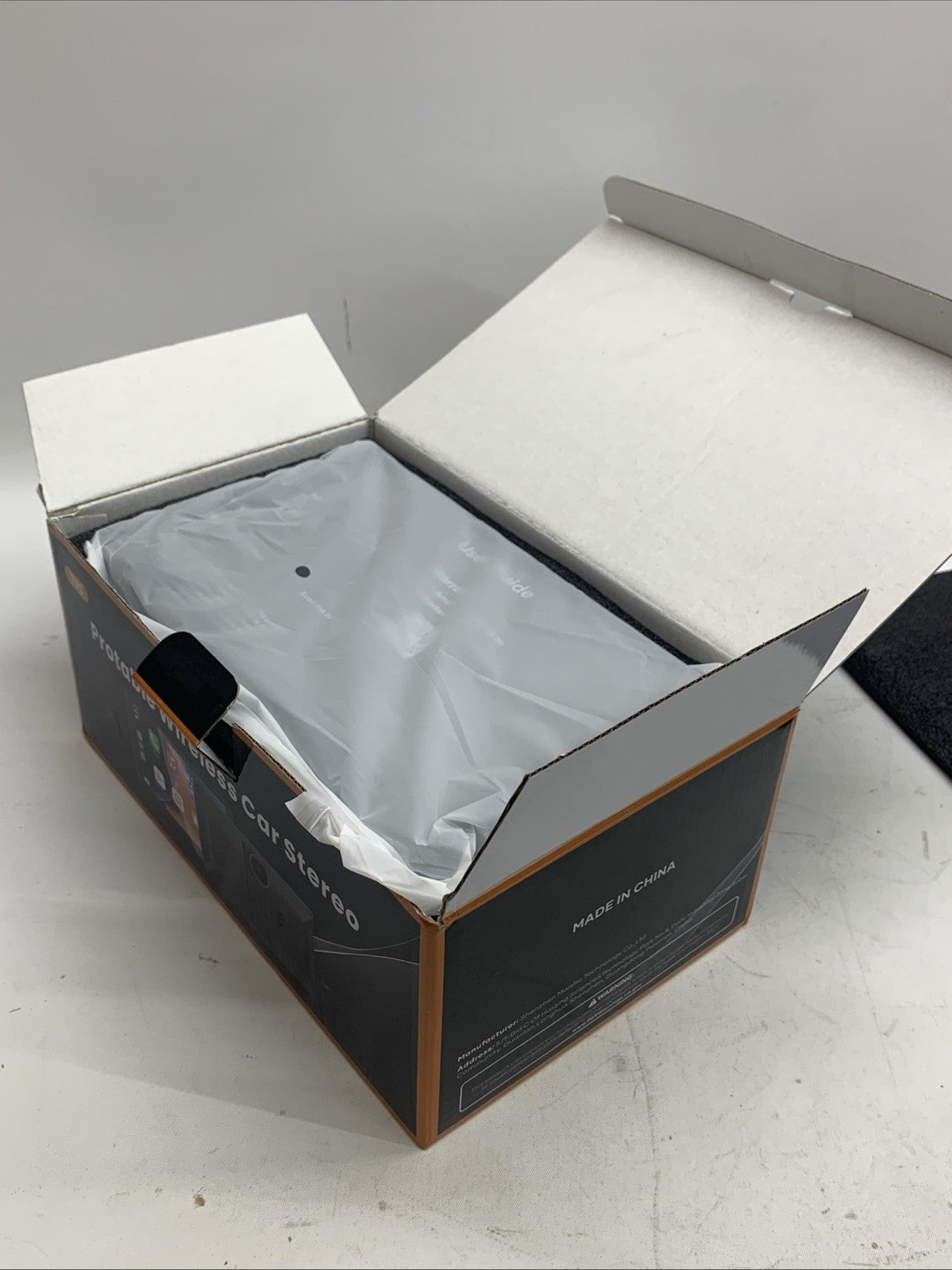 T95 Portable Wireless Carplay Stereo Touchscreen with 4K Dash Cam: Portable 9”