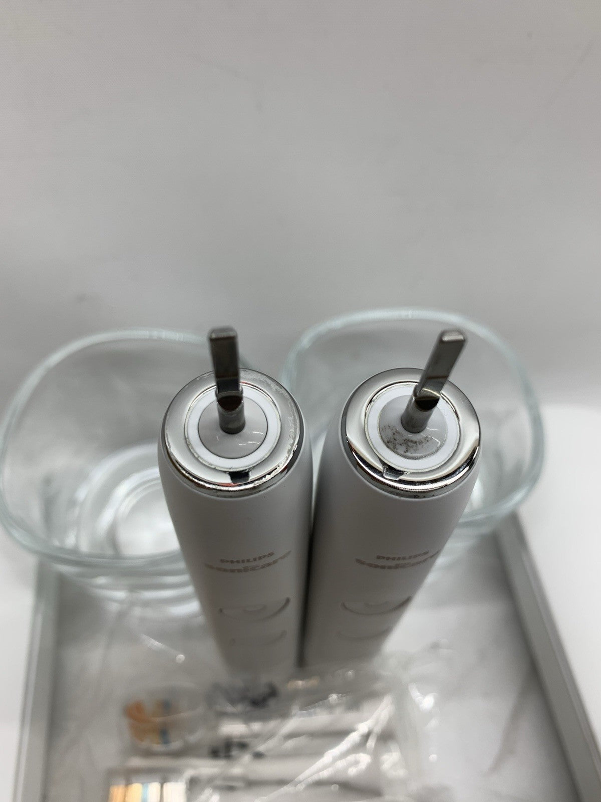 Philips Sonicare DiamondClean Power Electric Toothbrush HX9904 2 Pack FOR PARTS