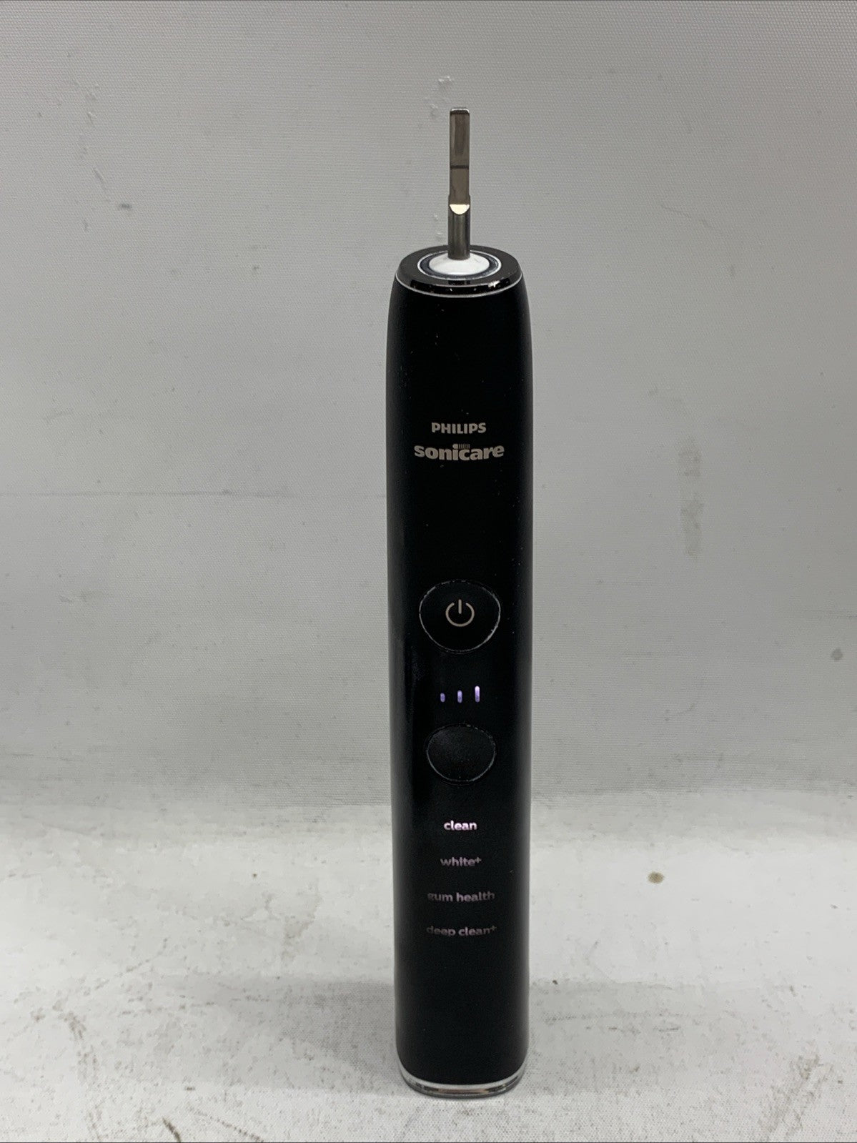 Philips Sonicare DiamondClean Smart 9500 Electric Toothbrush - NO HEAD FOR PARTS