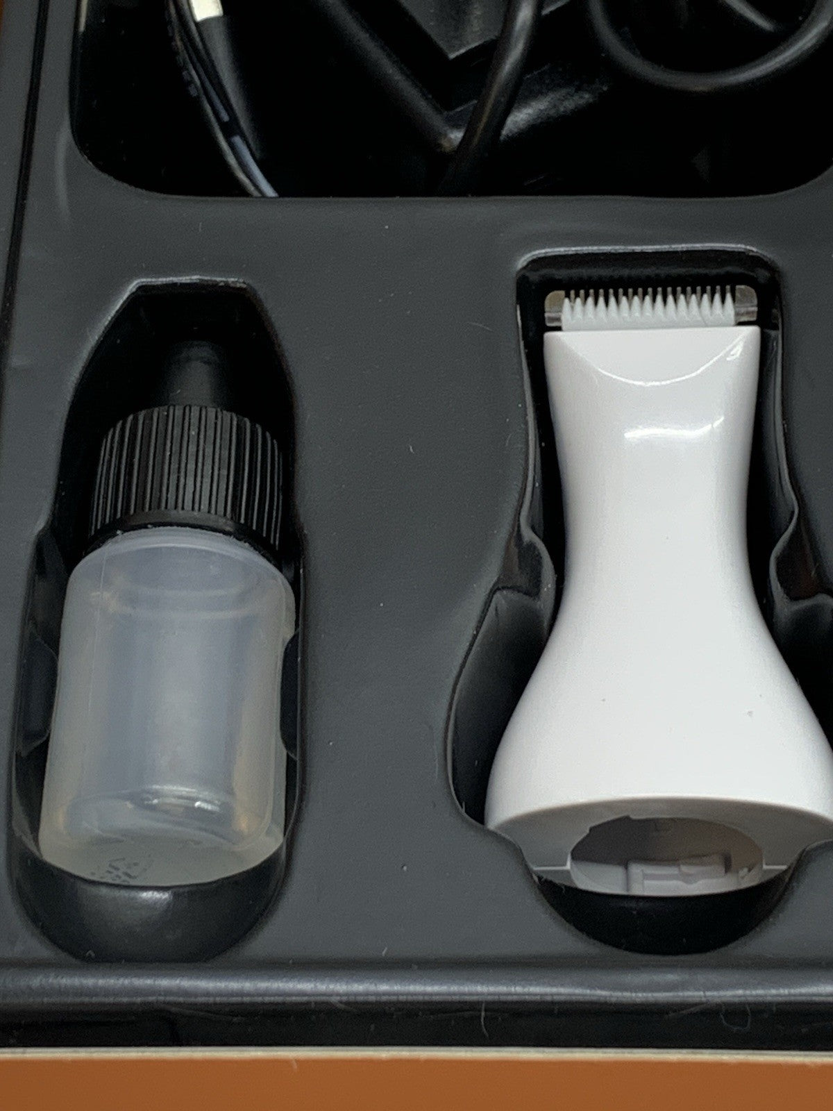 oneisall Dog Clippers & Dog Paw Trimmer Kit 2 in 1 Low Noise Cordless Dog Groom