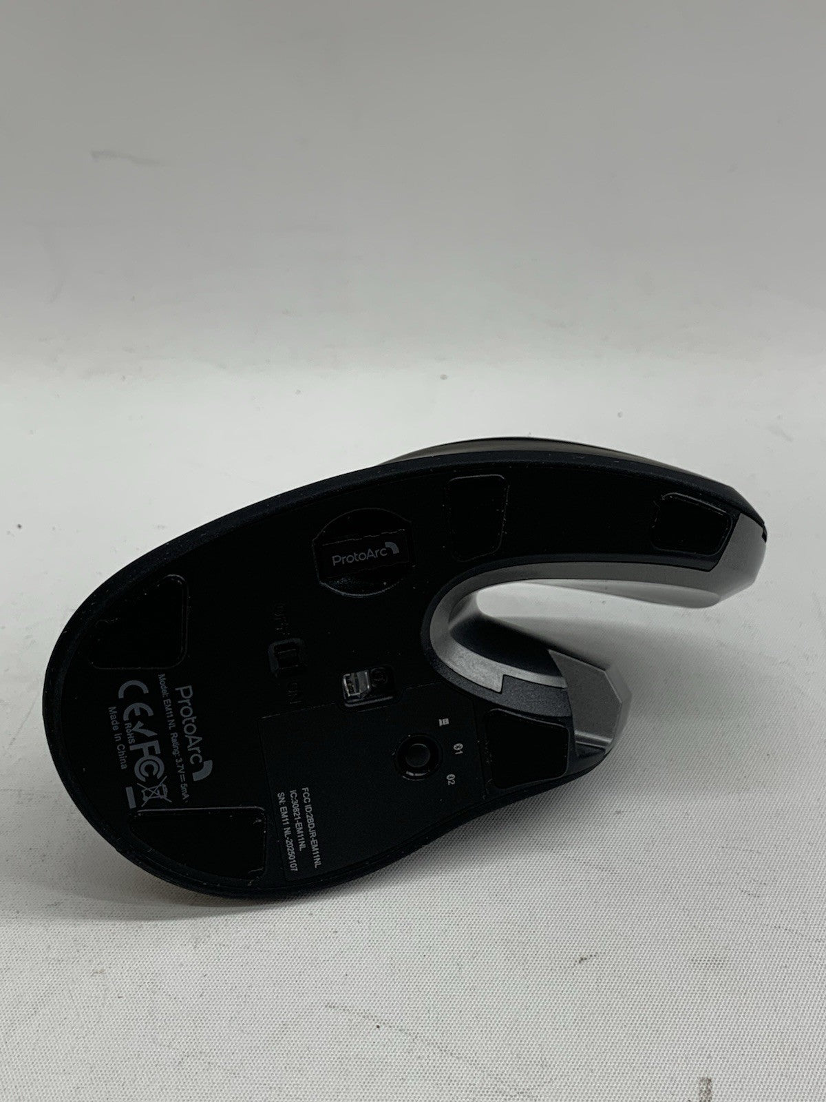 Ergonomic Mouse, EM11 NL Wireless Vertical Mouse, Rechargeable Optical Mice BL/G