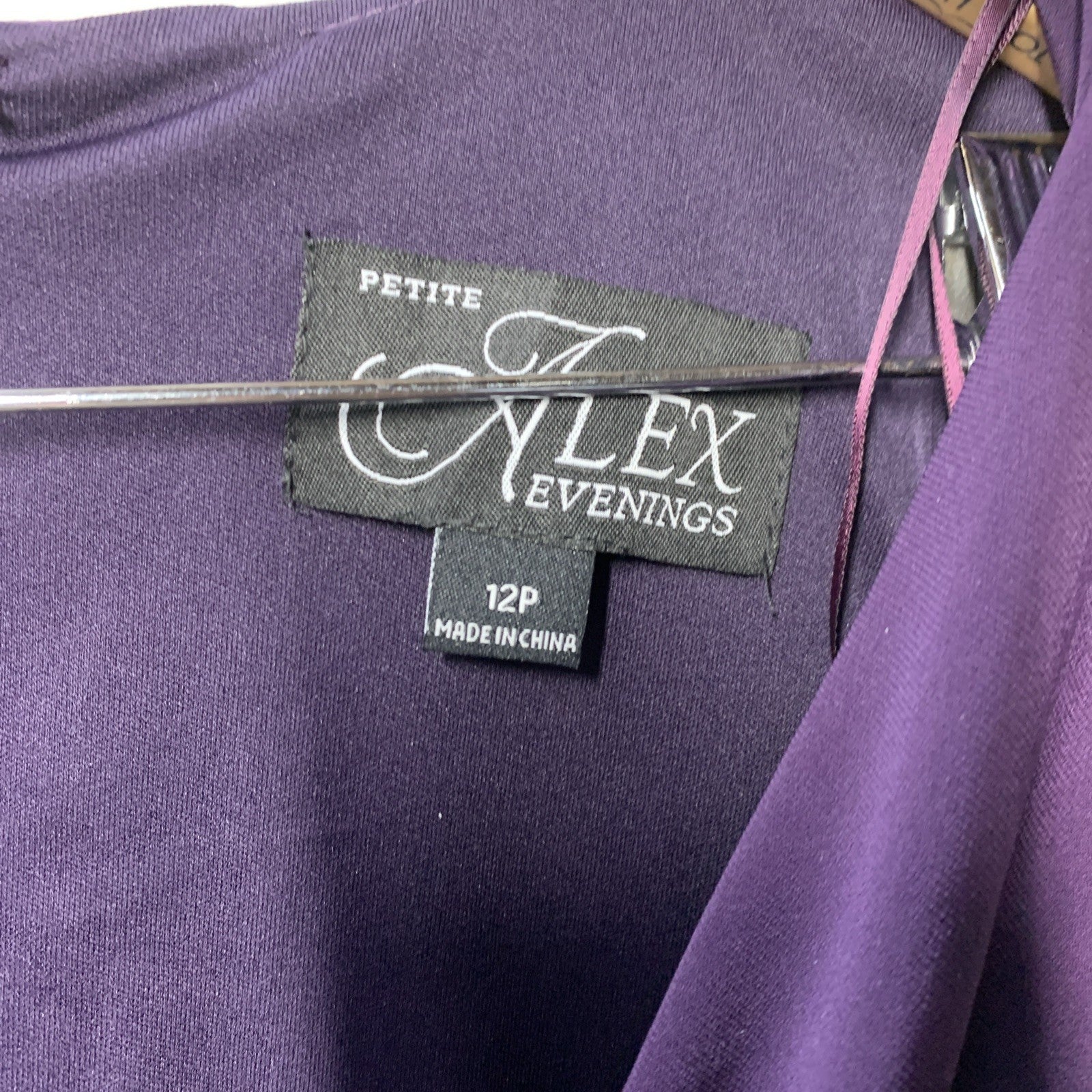 Alex Evenings Women's Short Sleeve Ballgown Evening Formal Dress V-neck Size 12P