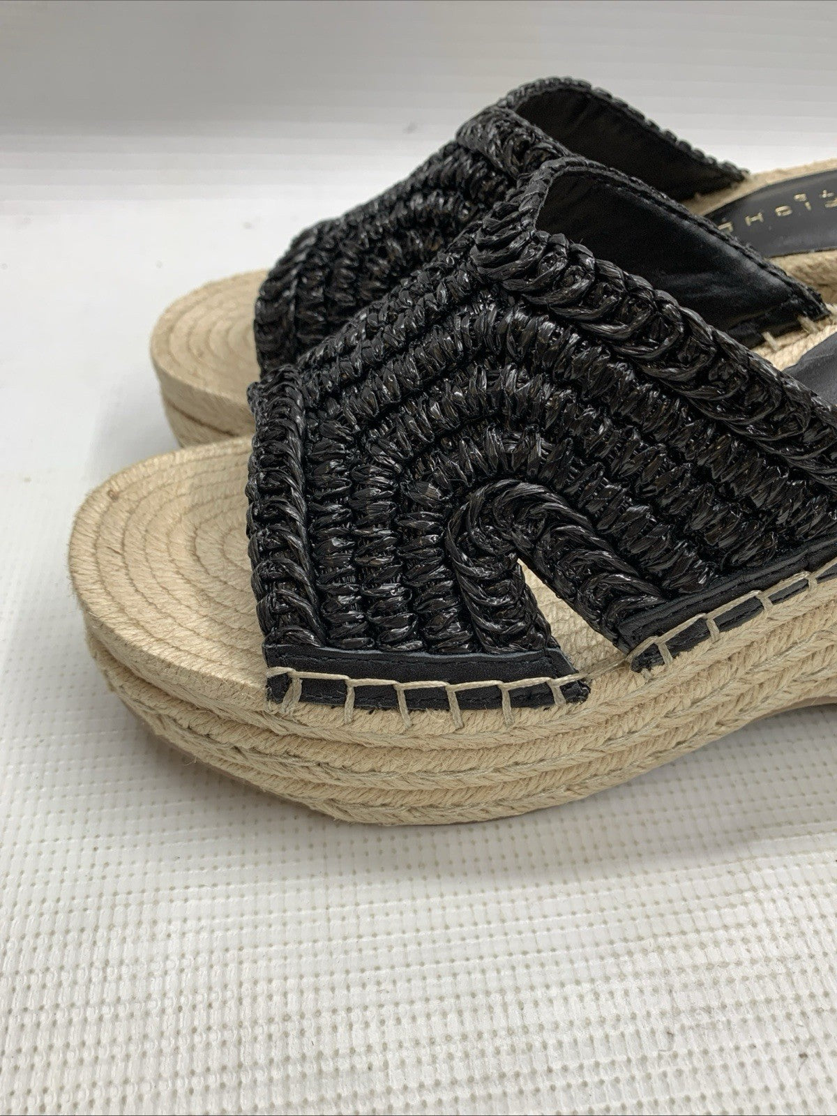 Marc Fisher LTD Women's miZAKKI Wedge Heel Sandal Black Size 7M Open Toe Slip-on