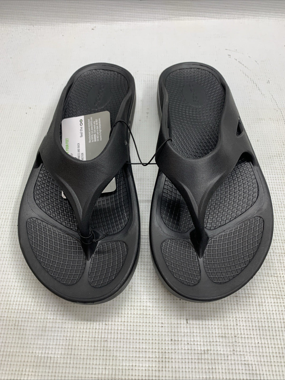 OOFOS OOmega Women's Thong Sandal Black 100% Original Size 11 Slip-on Footwear