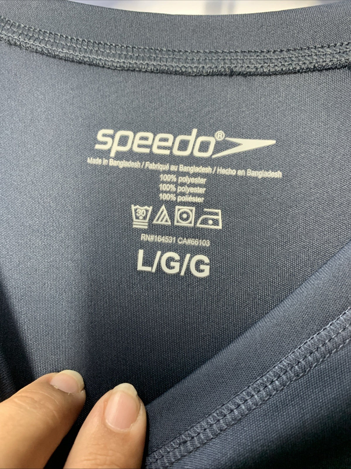 Men's Speedo Easy Short Sleeve Loose Fit Swim Tee Shirt Navy Black Size Large