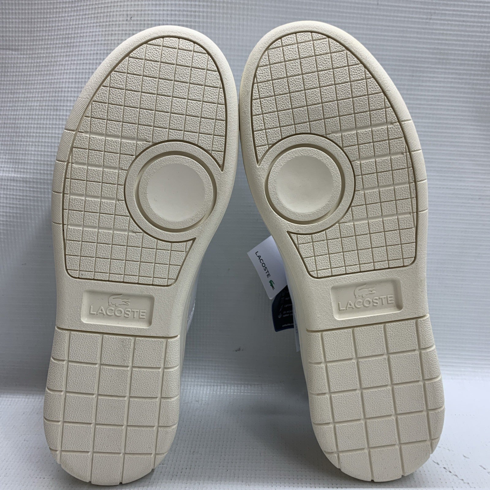 Lacoste Women's Carnaby Platfrom Sneaker White/Off White Lace-up Shoes Size 8.5