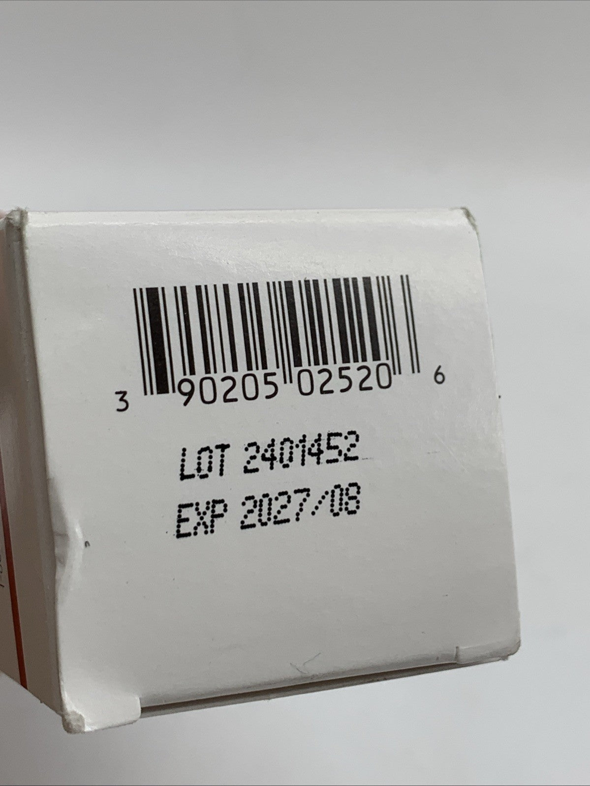 EltaMD UV Clear Tinted Broad-Spectrum SPF 46 Lightweight Oil-free Sunscreen 48g