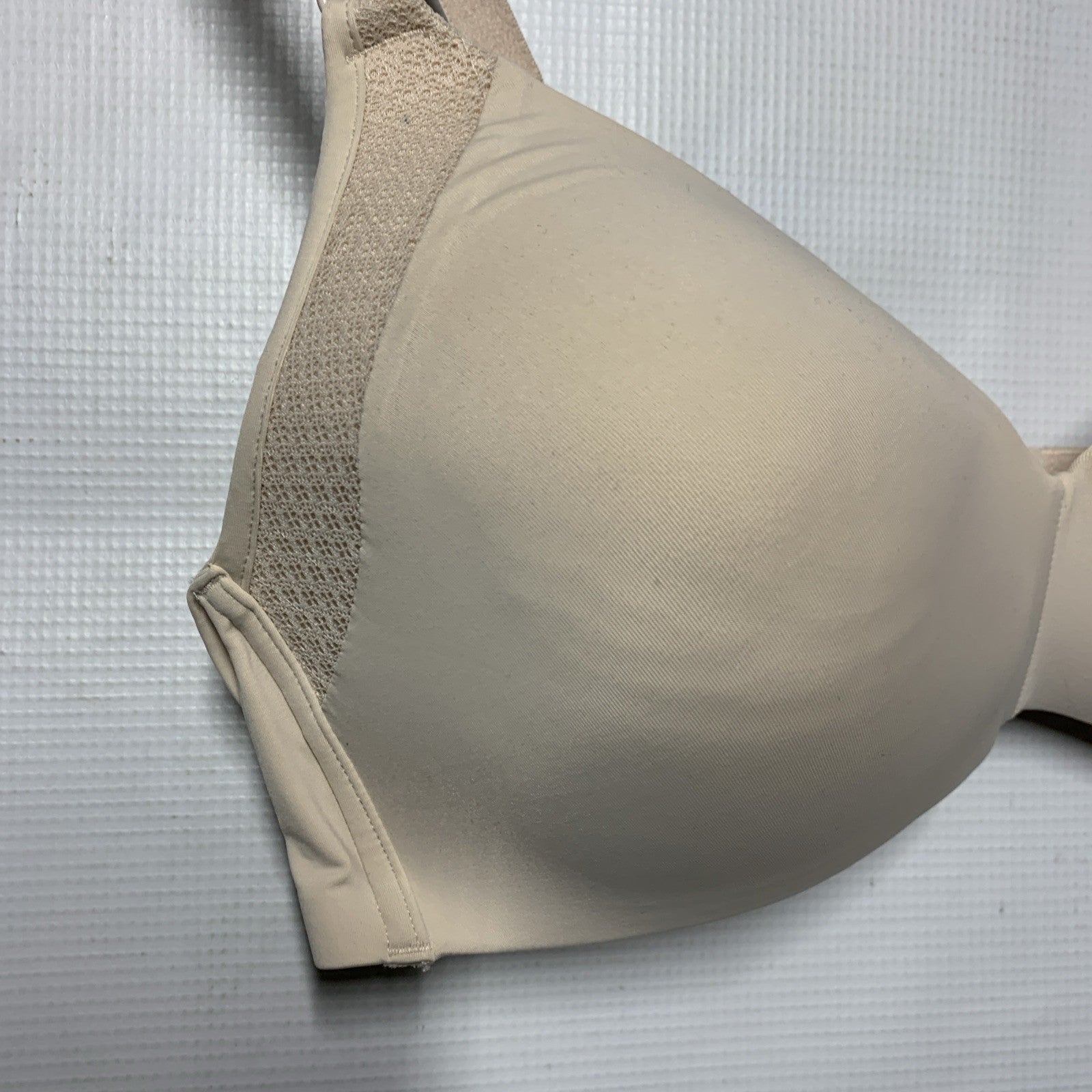 Warner's Women's Bra Wireless Lift Lightly-Lined Back-smoothing RN2771 Size 34C