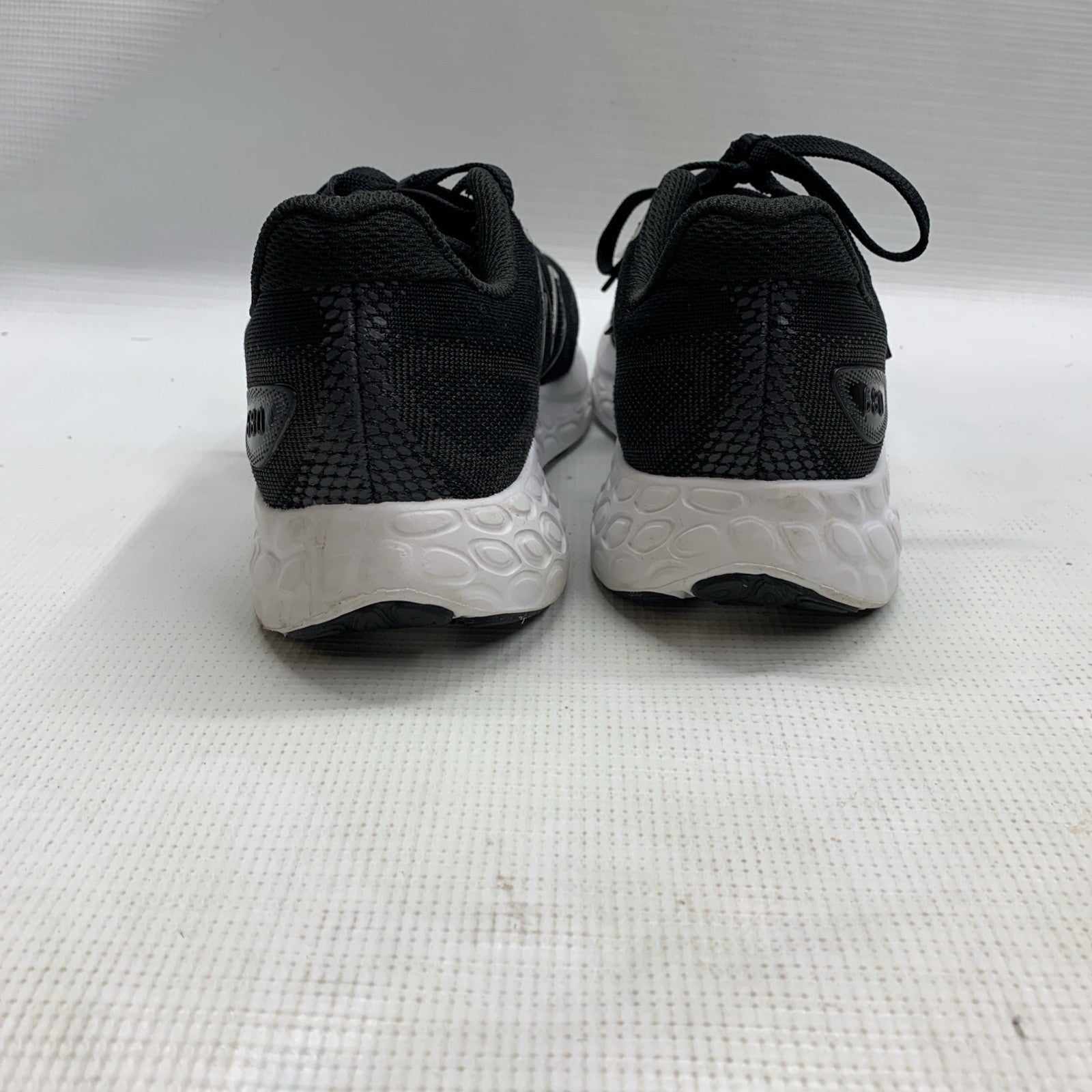 New Balance Women's Warisek4 Black Running Shoes Arishi v4 8.5 Lace-up Sneaker