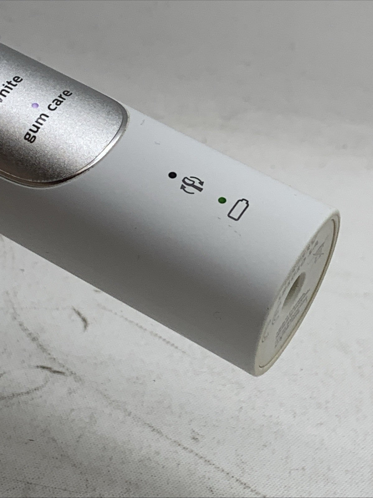 Philips Sonicare Professional Clean Electric Toothbrush HX751V NO HEAD FOR PARTS