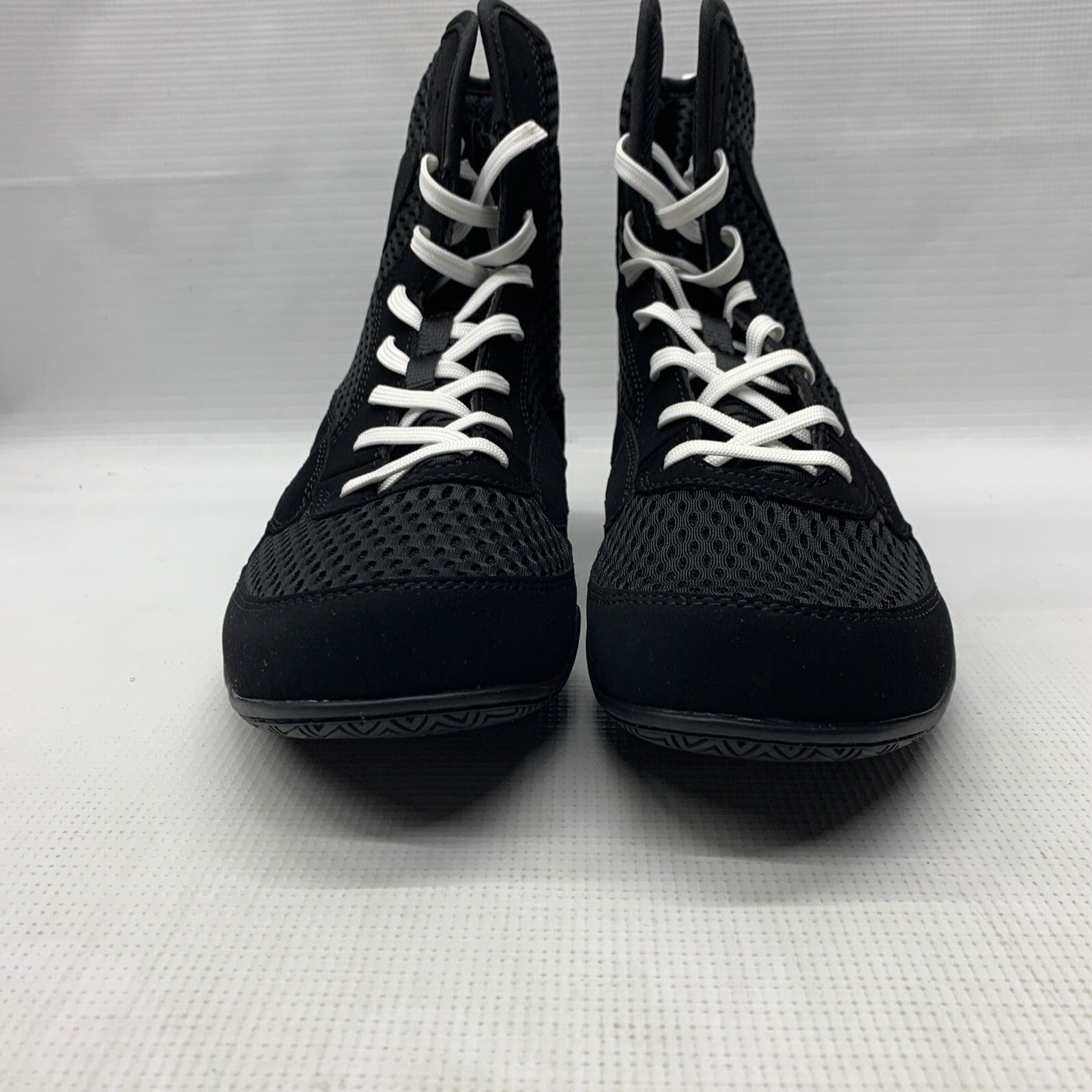 Venum Contender Men’s 8 High Top Boxing/MMA Shoes Black/White Mid-cut Lace-up