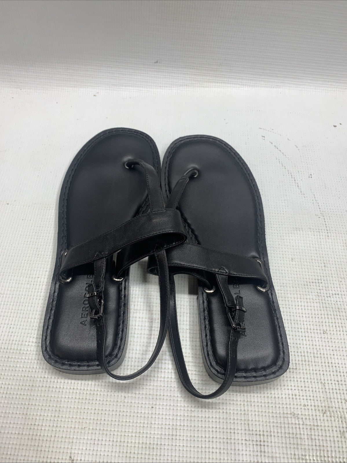 Aerosoles Women's Cherry Flat Sandal Black Size 8.5 Buckle Slip On Ankle strap