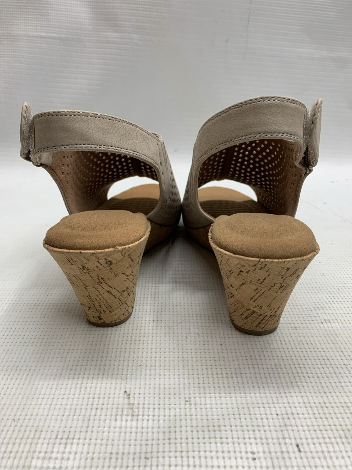 ROCKPORT Women's Briah Perf Sling Wedge Heel Sandals Taupe Size 8.5W Open Toe