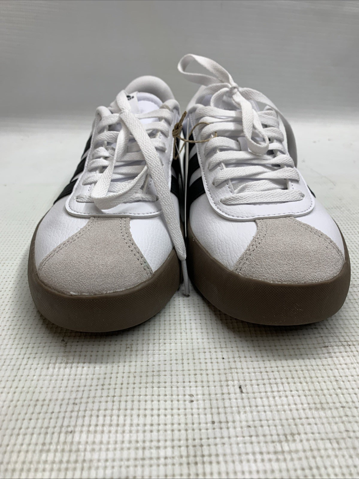 adidas Women's VL Court 3.0 Sneaker White 7.5 Lace-Up Shoes Lightweight ID8797