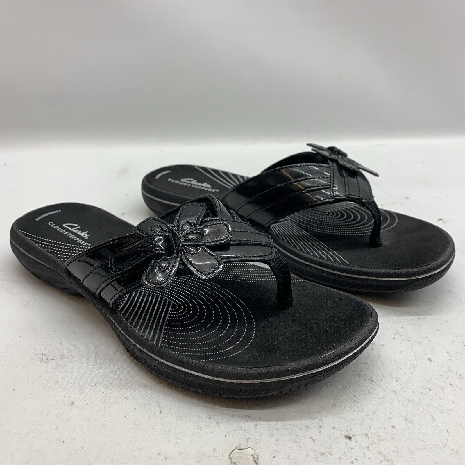 Clarks Women's Brinkley Flora Flip-Flop Black Patent Synthetic Size 9 Slip-on