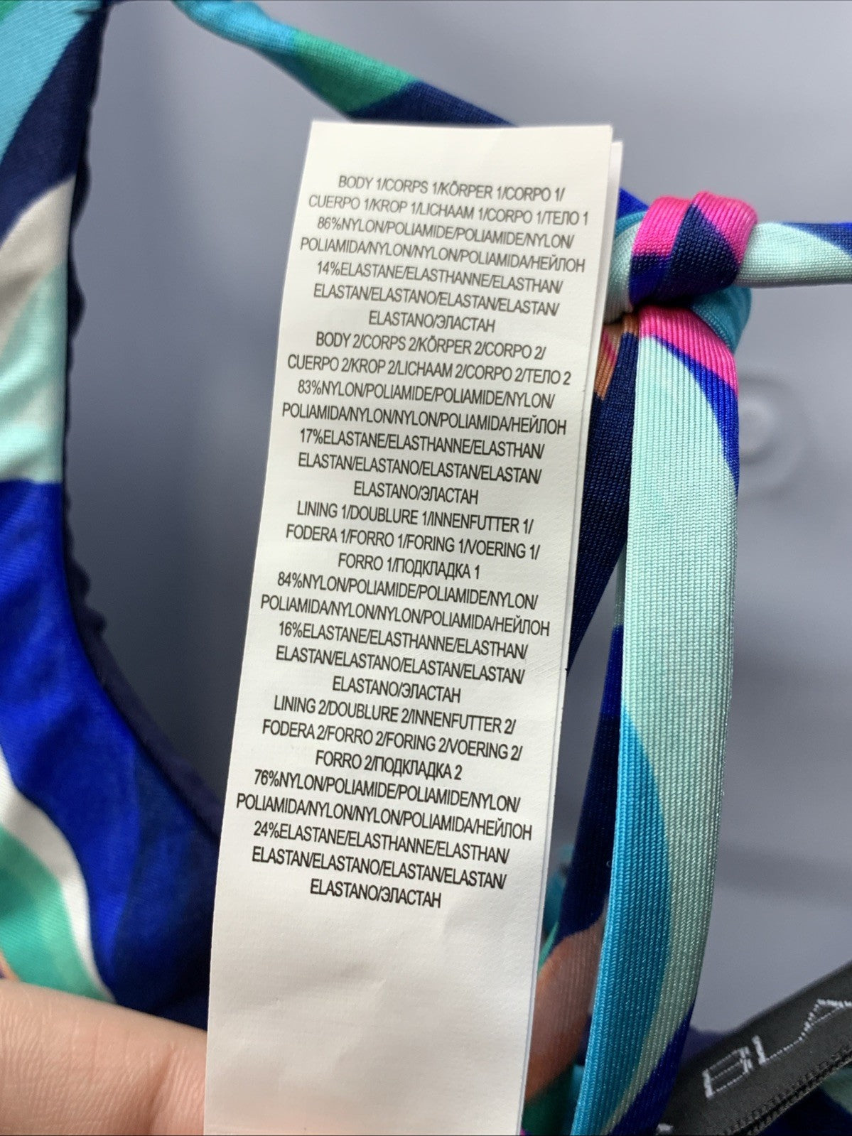 La Blanca Women’s Painted Leaves Reversible Plunge One Piece 4 Swimwear LB3ZP09