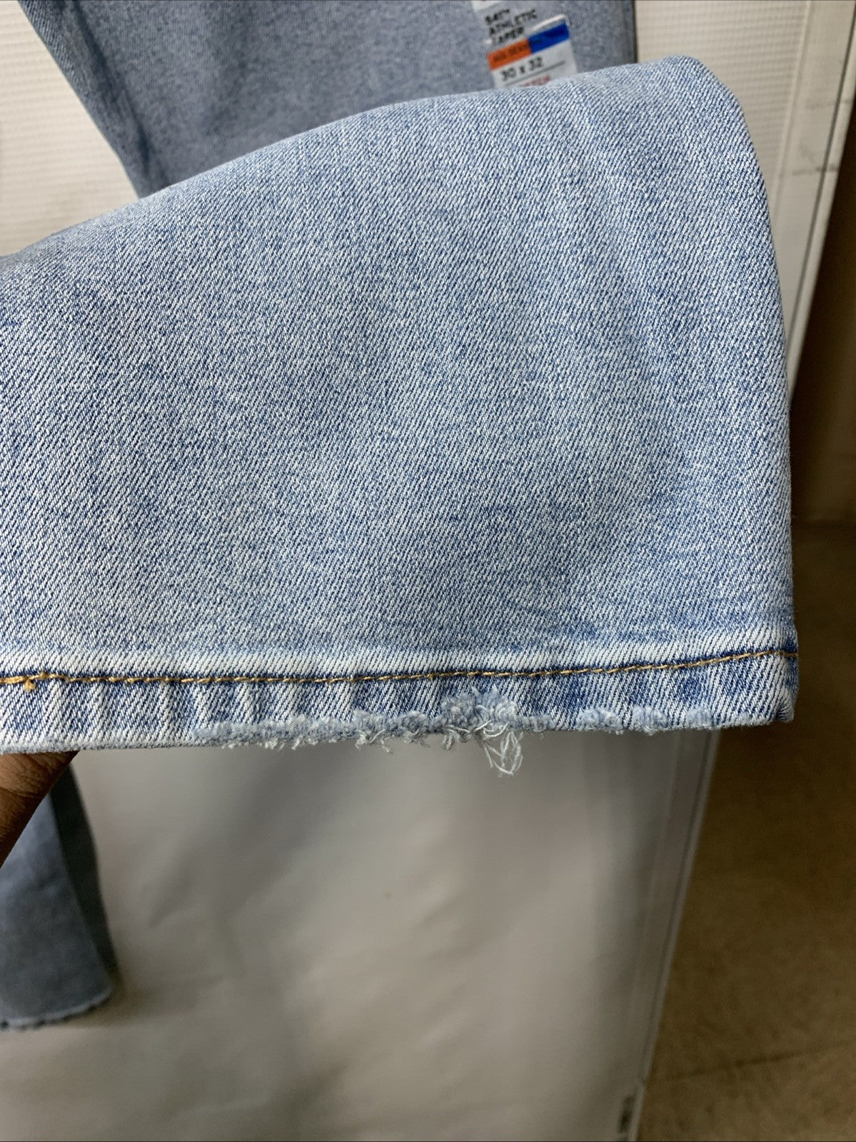 Levi's 541 Jeans Slim Fit Straight Leg Long Pants Athletic Taper w/Pockets 30x32