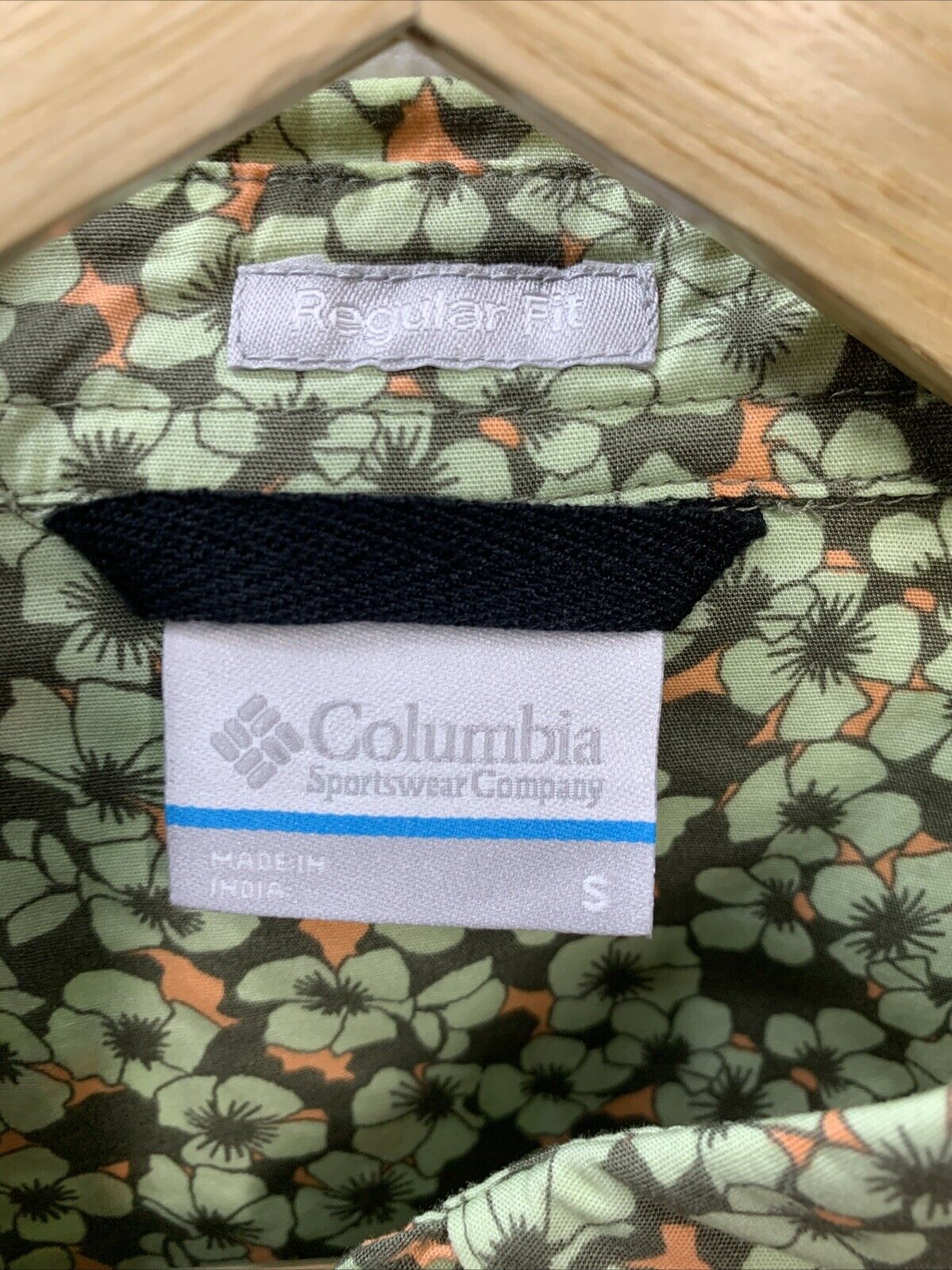 COLUMBIA Men's Rapid Rivers Printed Short Sleeve Shirt Size Small Green Floral