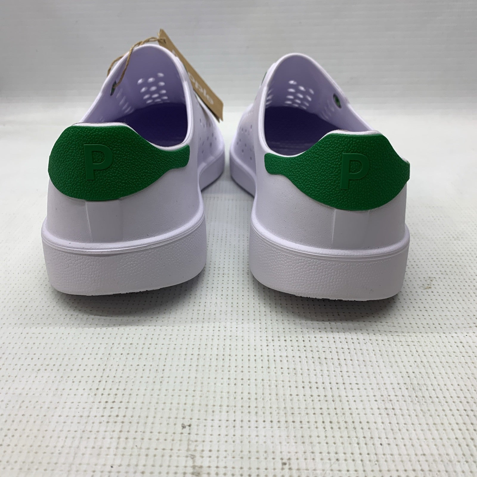 Ace, Water Sneaker Shoes  Men’s 10 Comfort, Lightweight, Yeti White Kelly Green