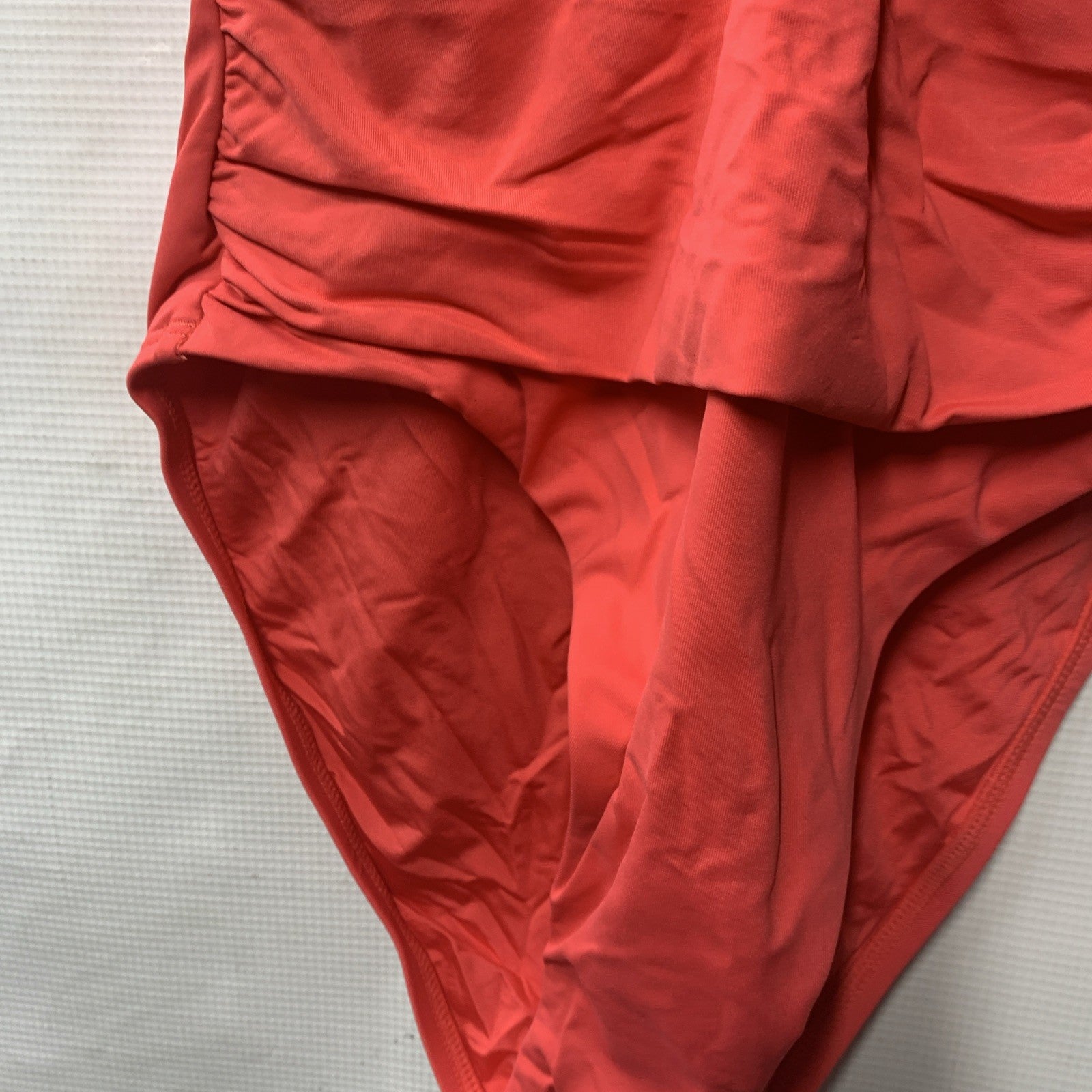 La Blanca Women's Island Goddess Underwire One Piece Swimsuit Swimwear Size 8