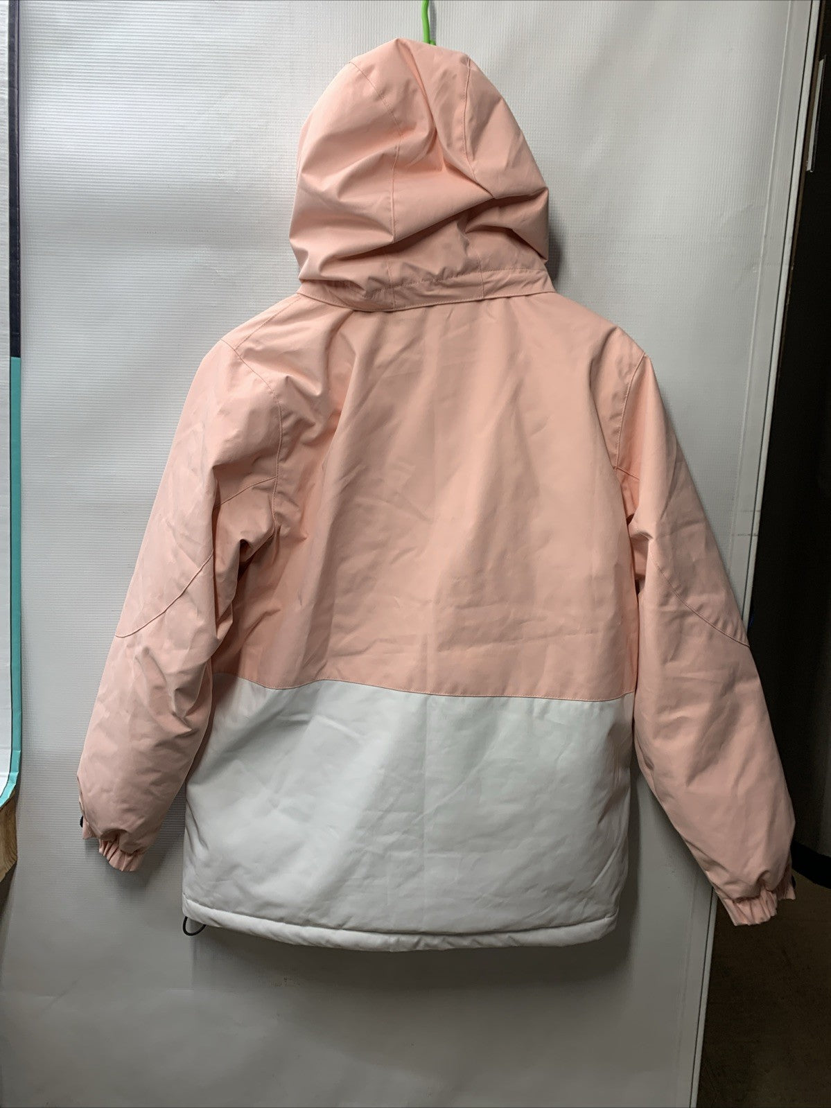 Attic Queen Winter Waterproof Skiing Jacket w/Hood & Pocket Size M Long Sleeve